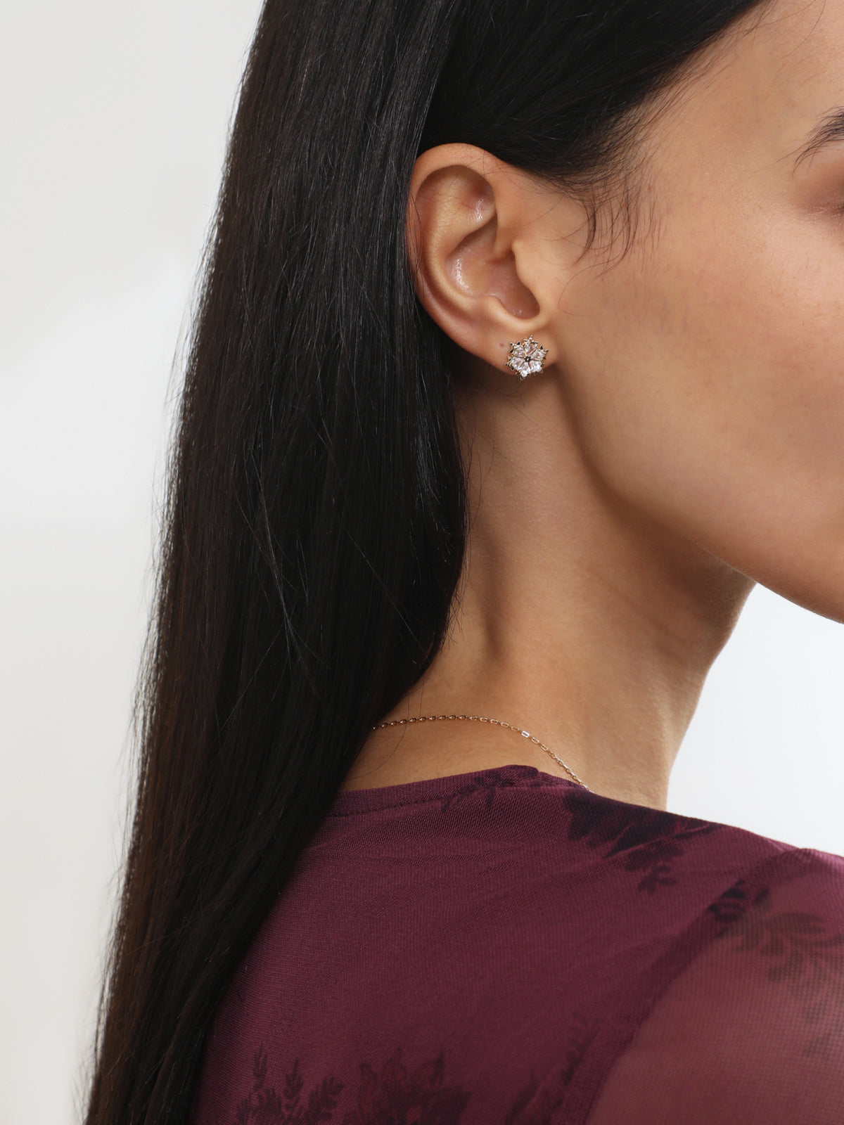 Millenia Magic Stud Earrings Gold