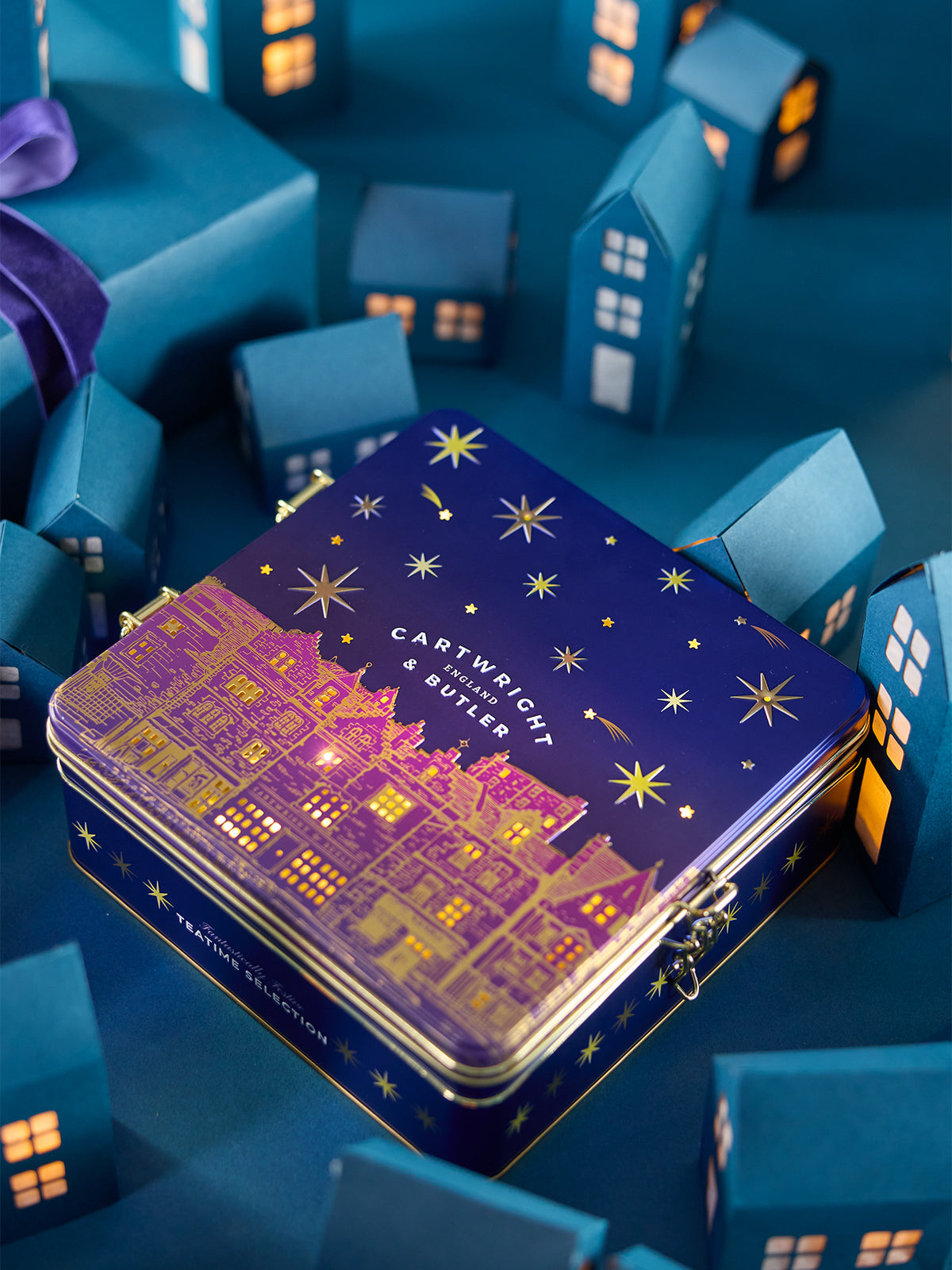 Night Before Christmas Light-Up Selection 390g
