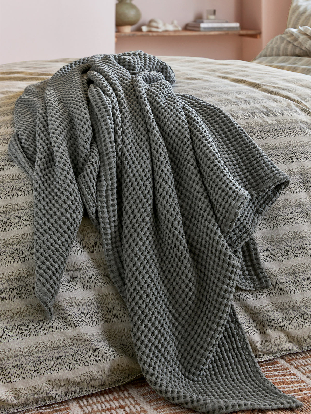 Moya Cover Set K/S Charcoal/ Canvas Cream