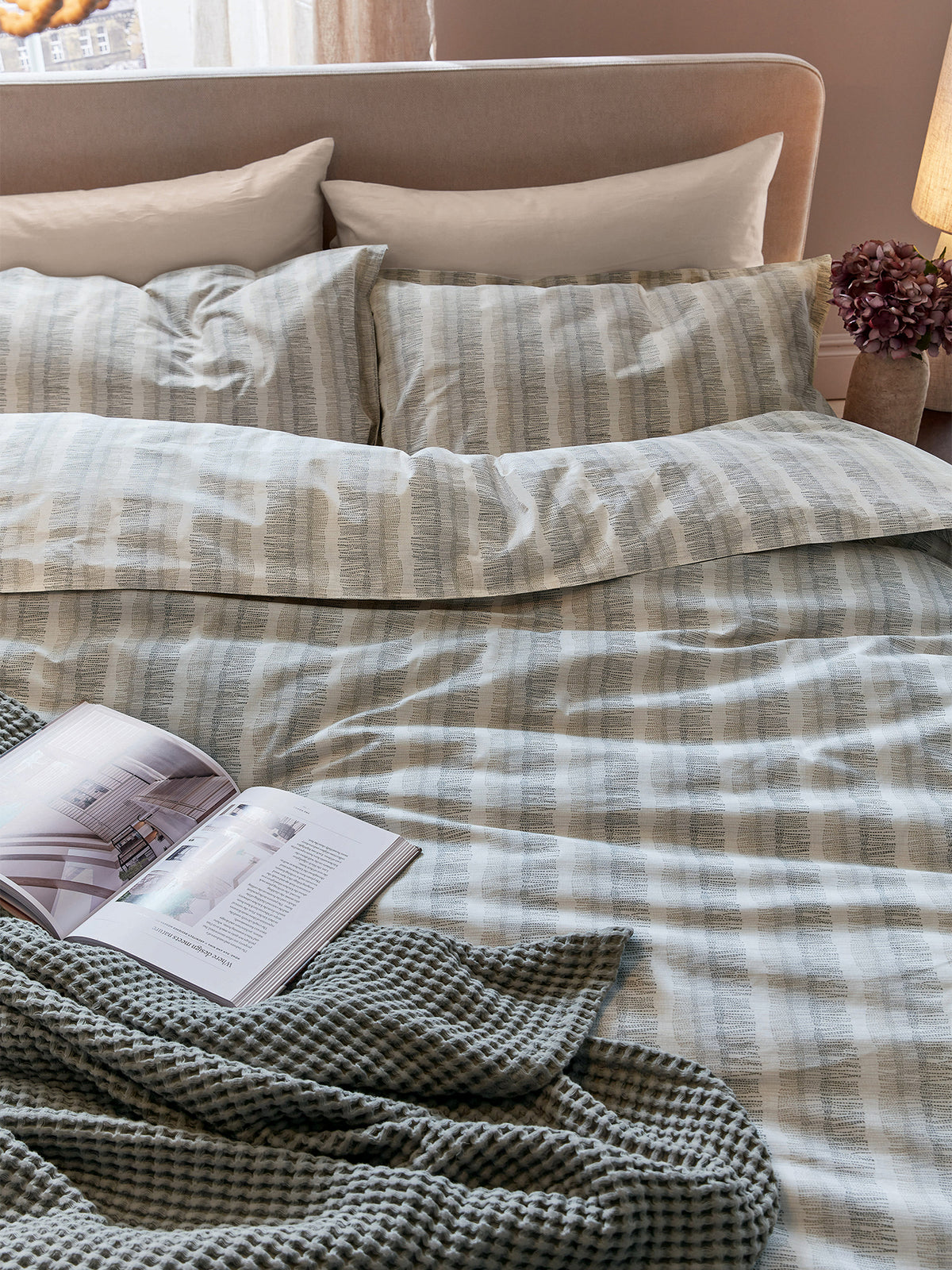 Moya Cover Set S/B Charcoal/ Canvas Cream