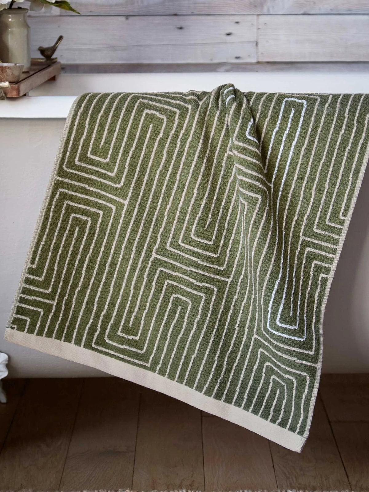 Pia Bath Towel Sage Green