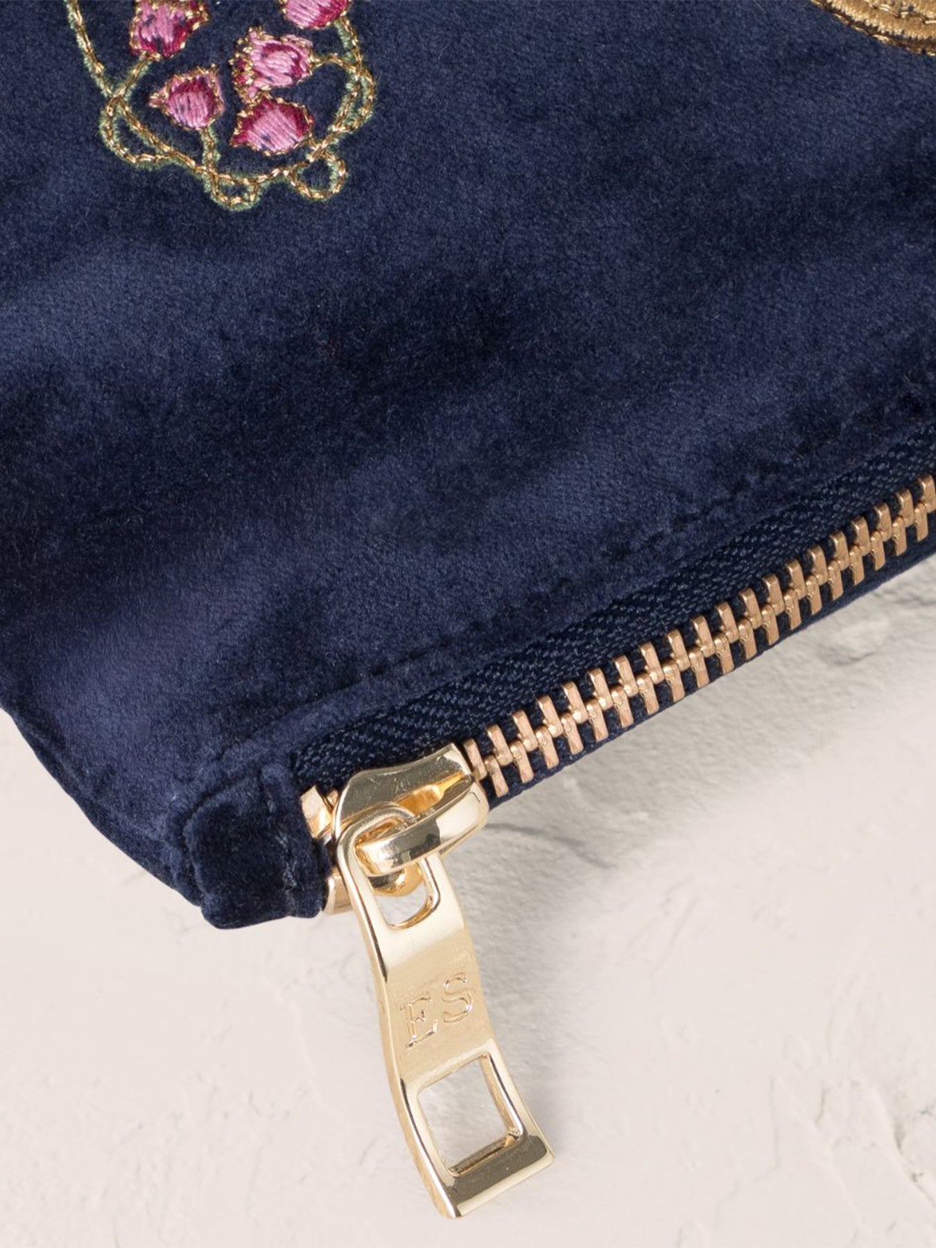Botanical Elephant Everyday Pouch - Navy