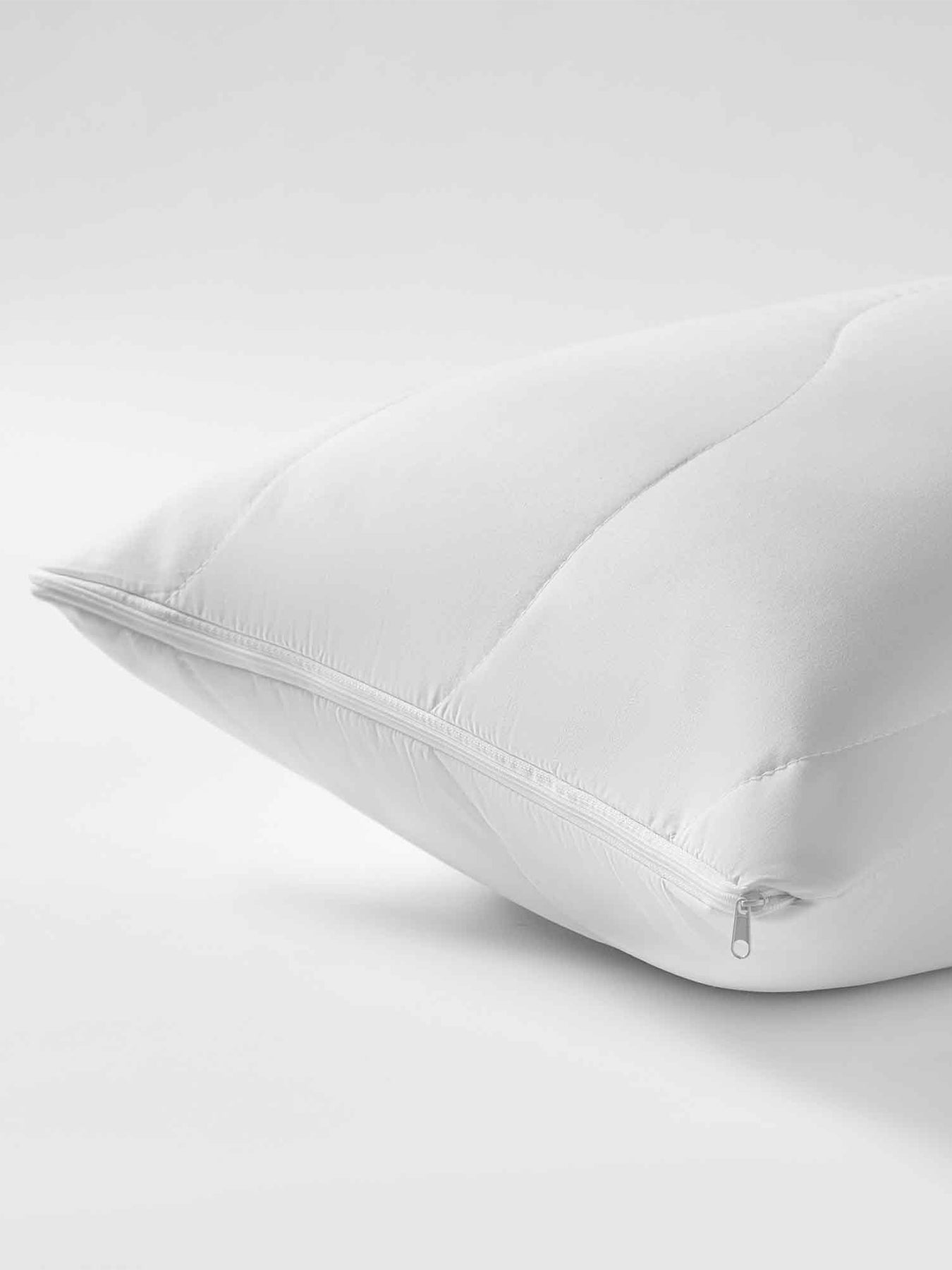 The Fine Bedding Company Spundown Pillow Protector