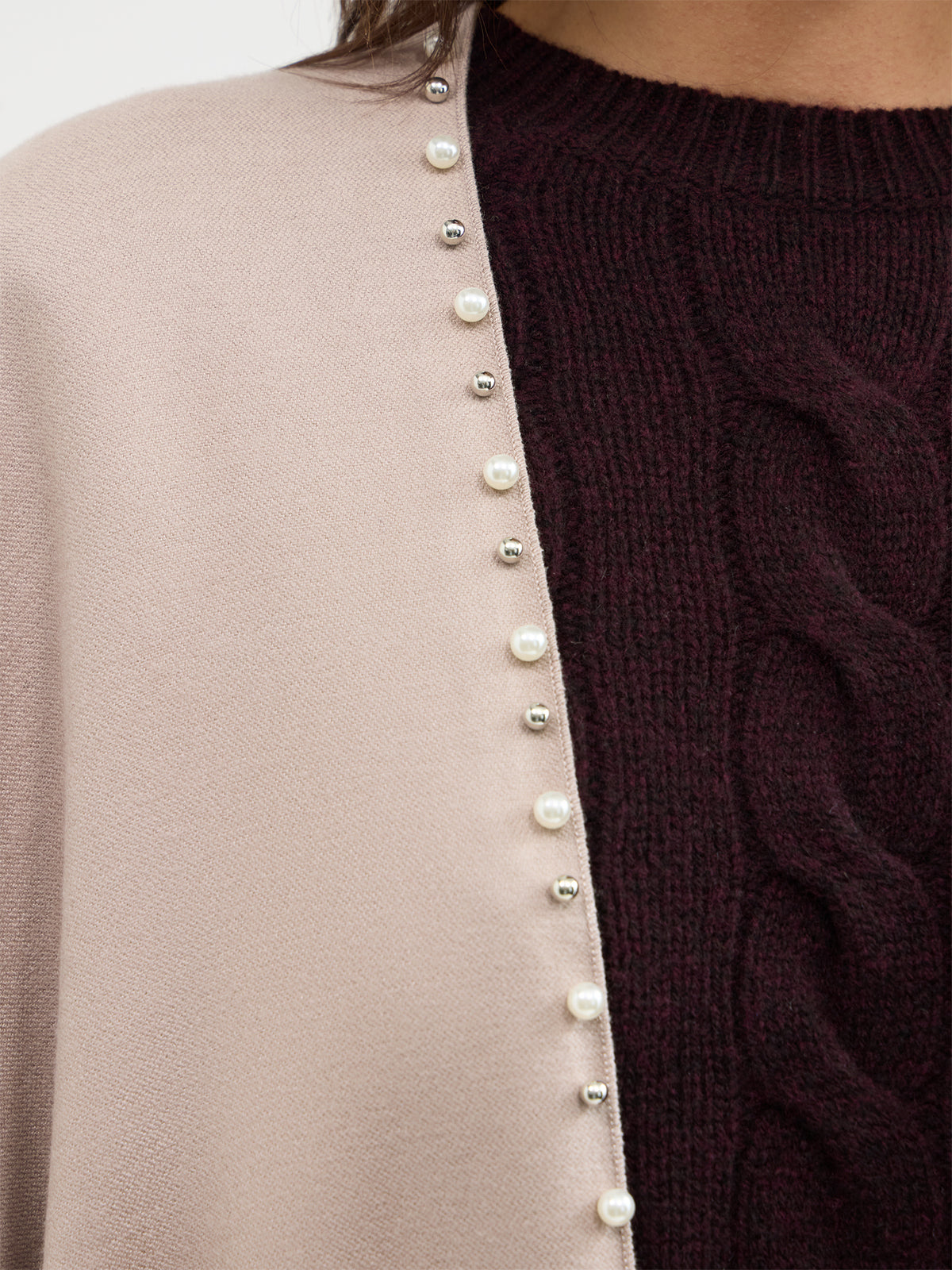 Pearl and Stud Border Wrap