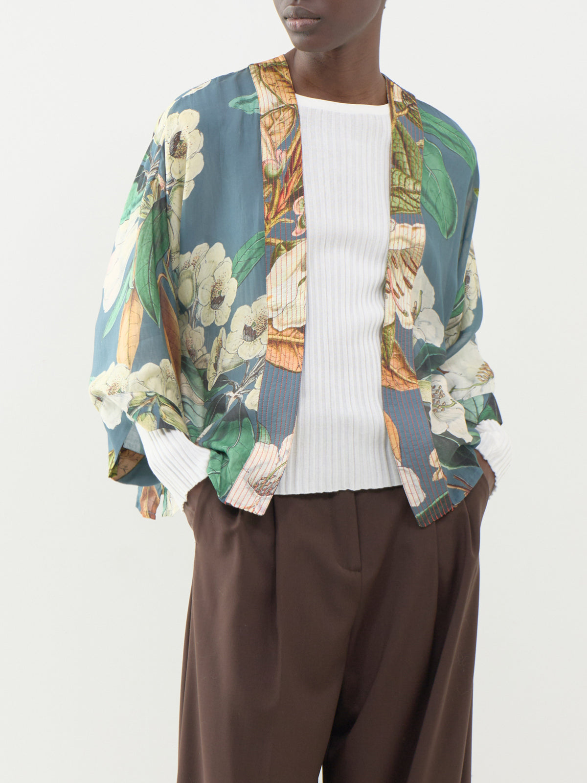 Rhodoleia Short Kimono