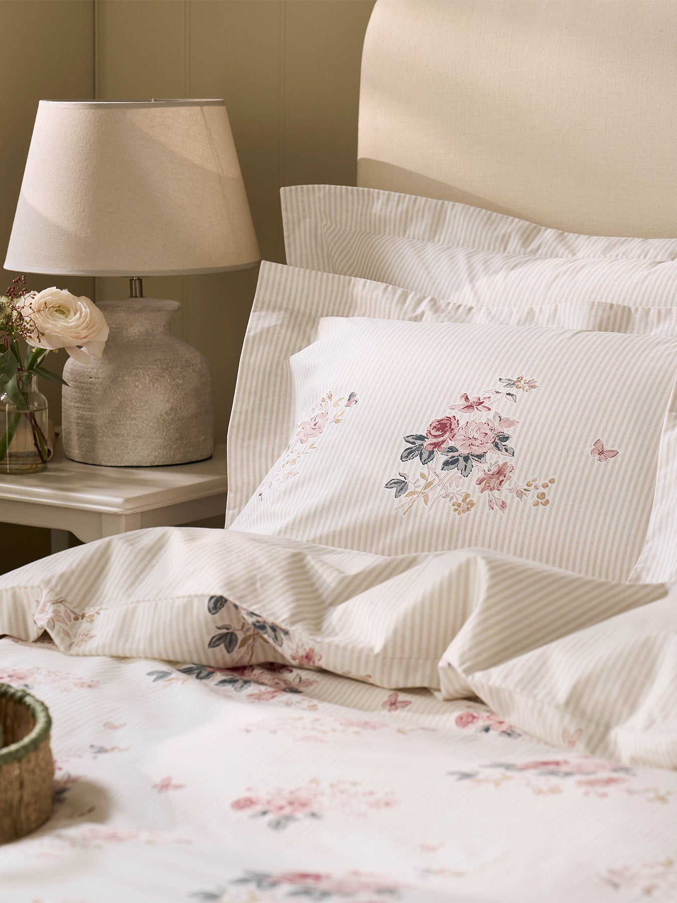 Vintage Rose Quilt Set