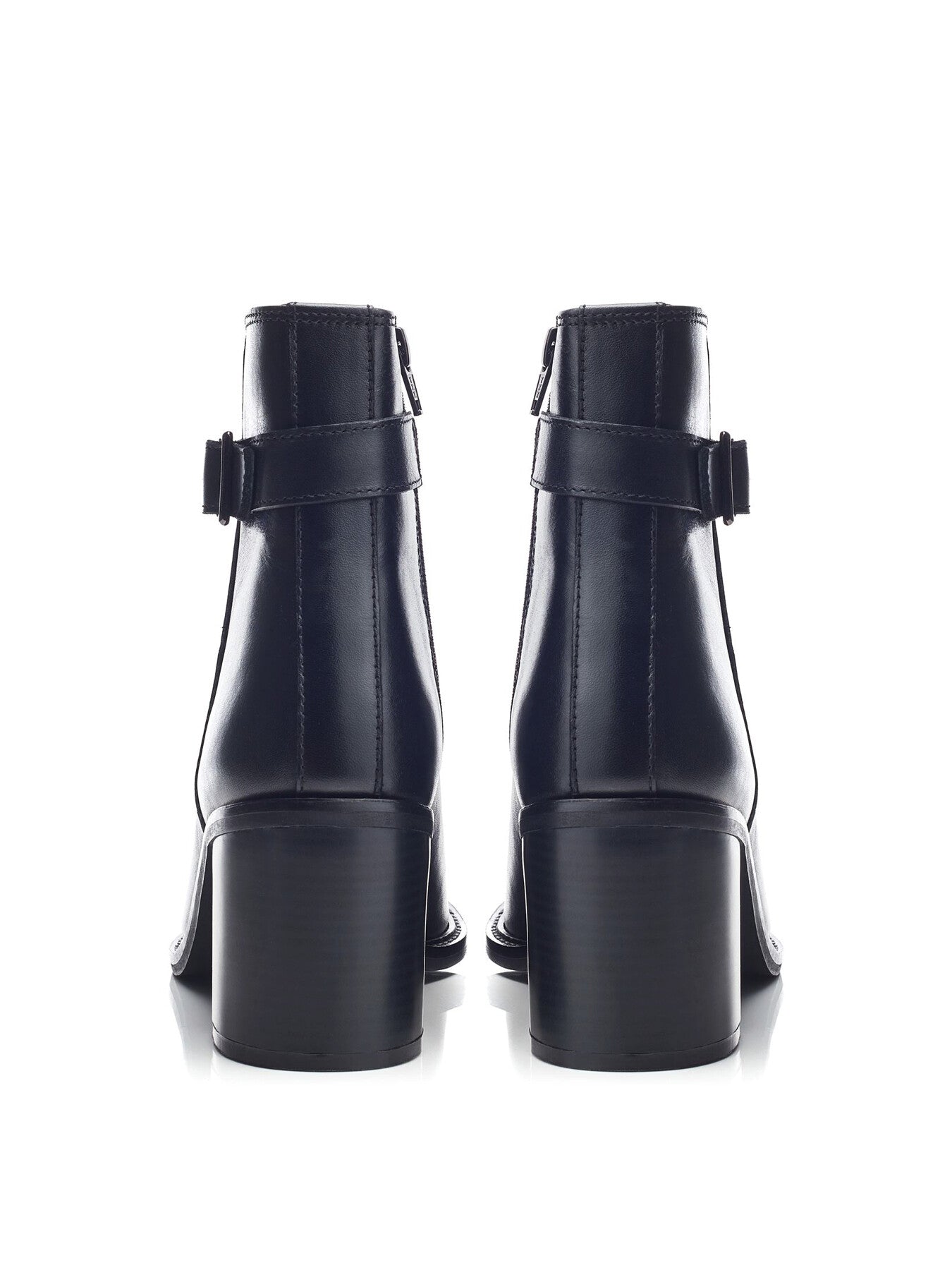 B.Dolores Leather Boots