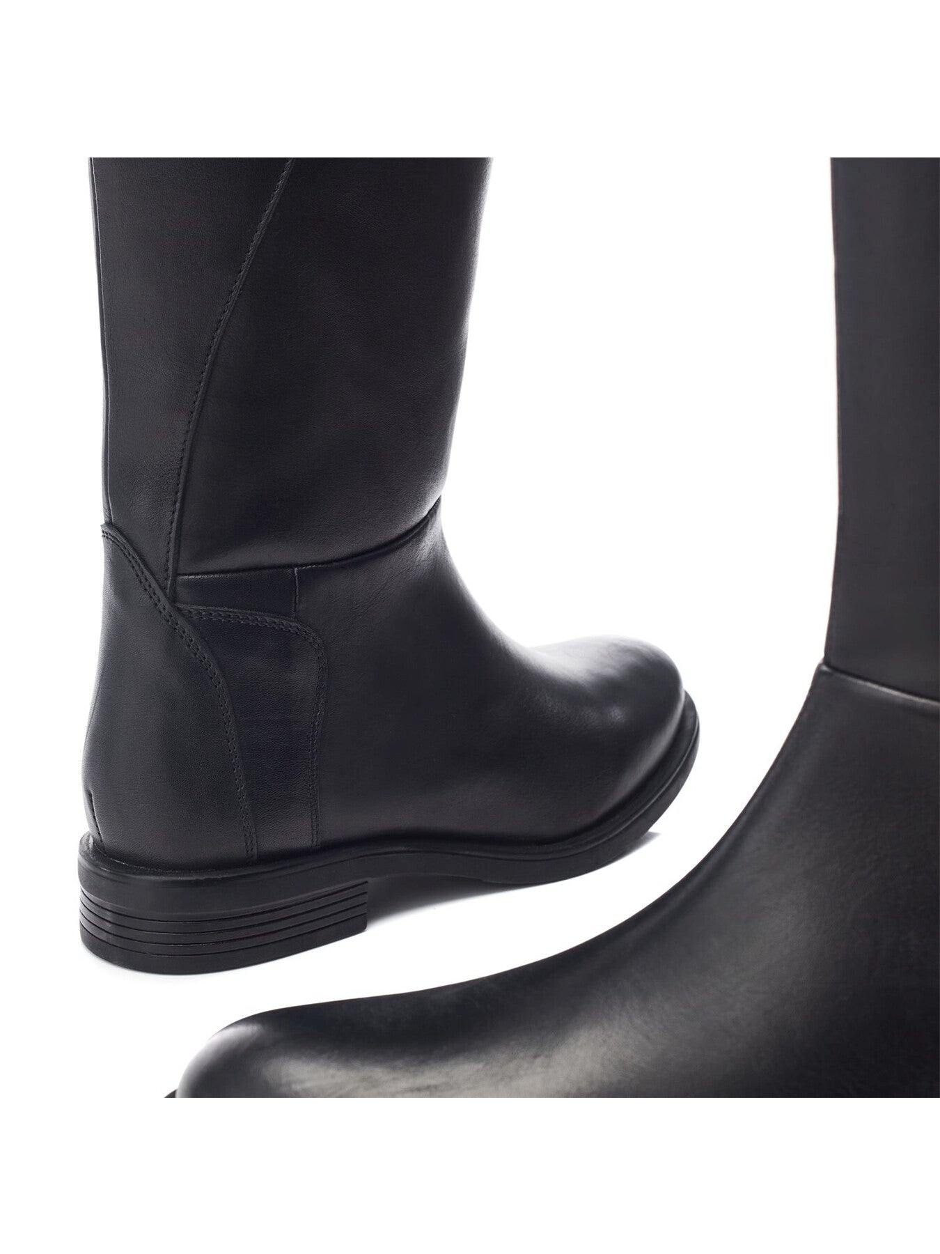 B.Ginny Leather Boots