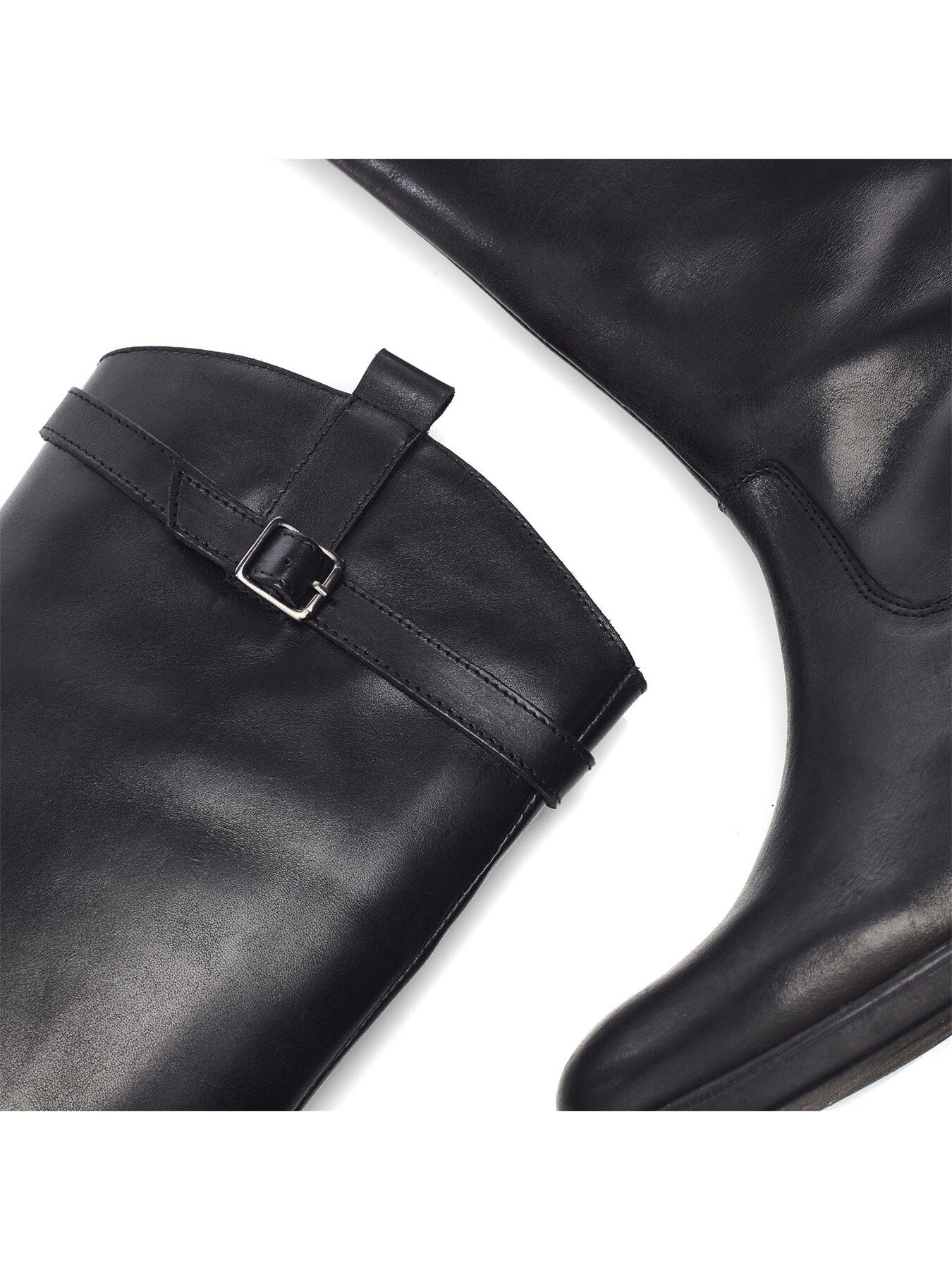 B.Luna Leather Boots