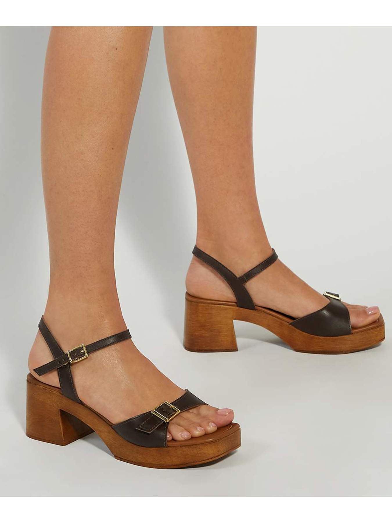 Jeane Shoes Brown