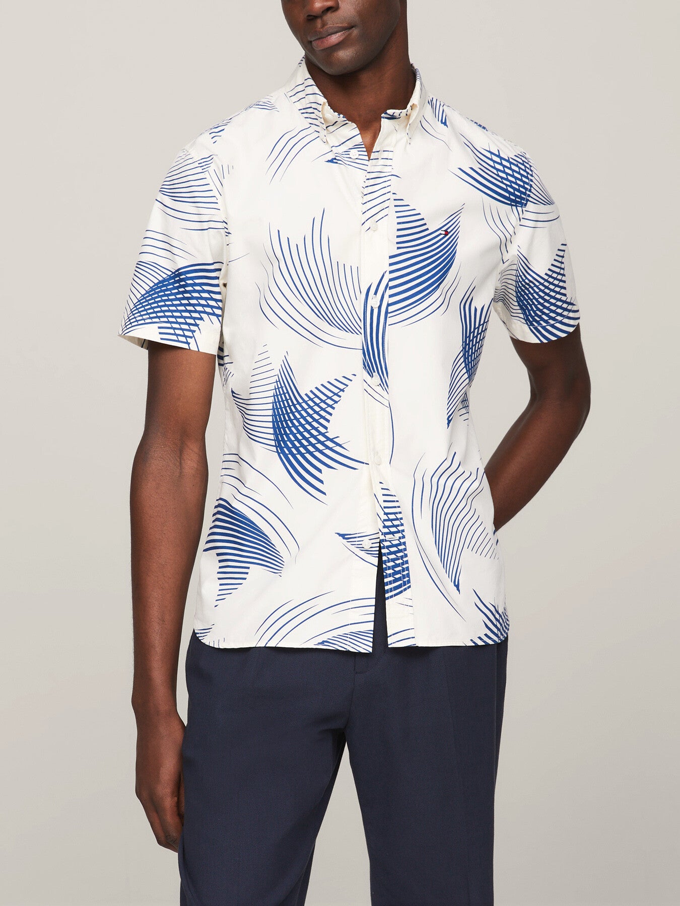 Motion Star Print Short Sleeve Regular