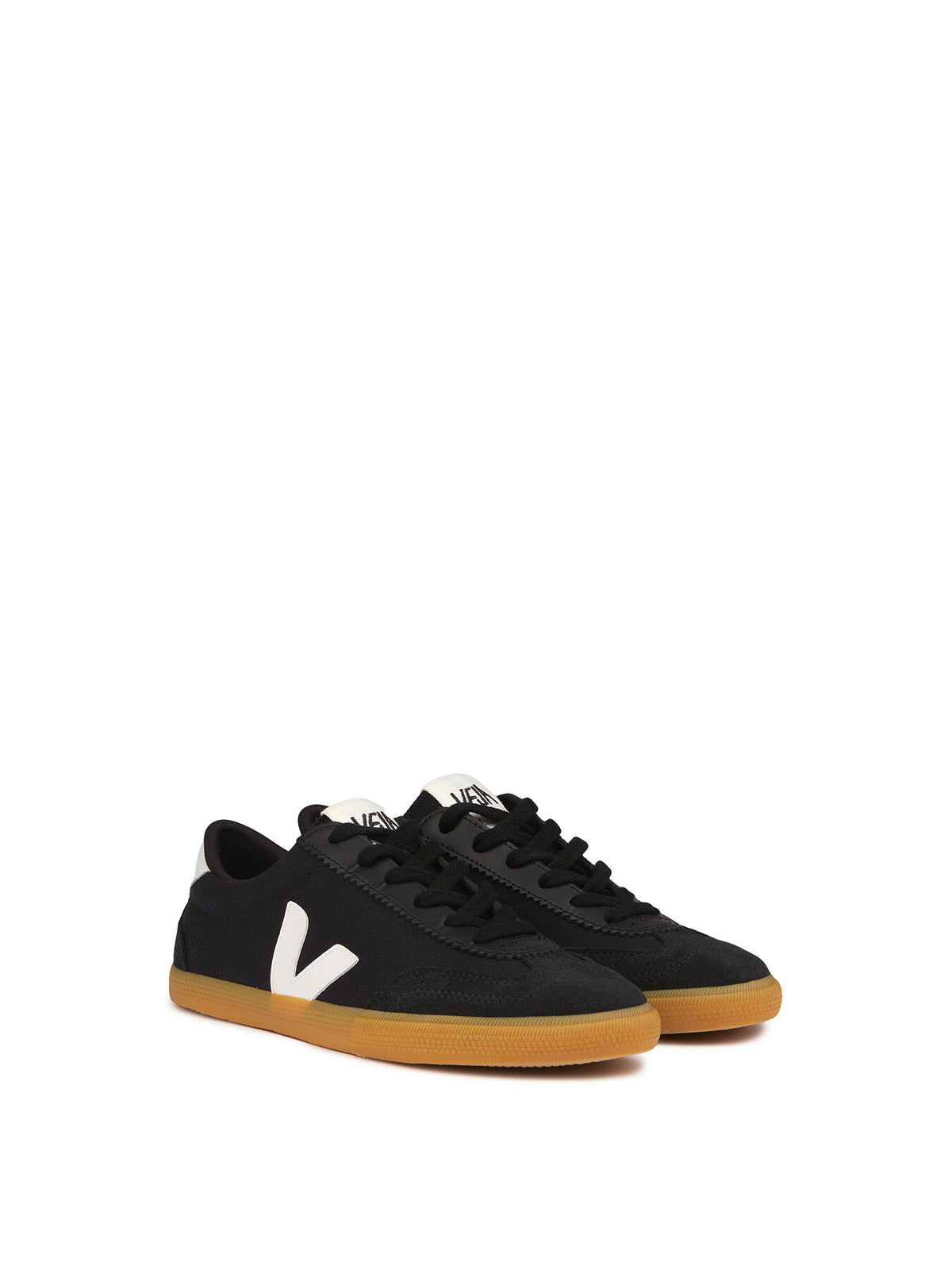 VEJA Volley Trainers