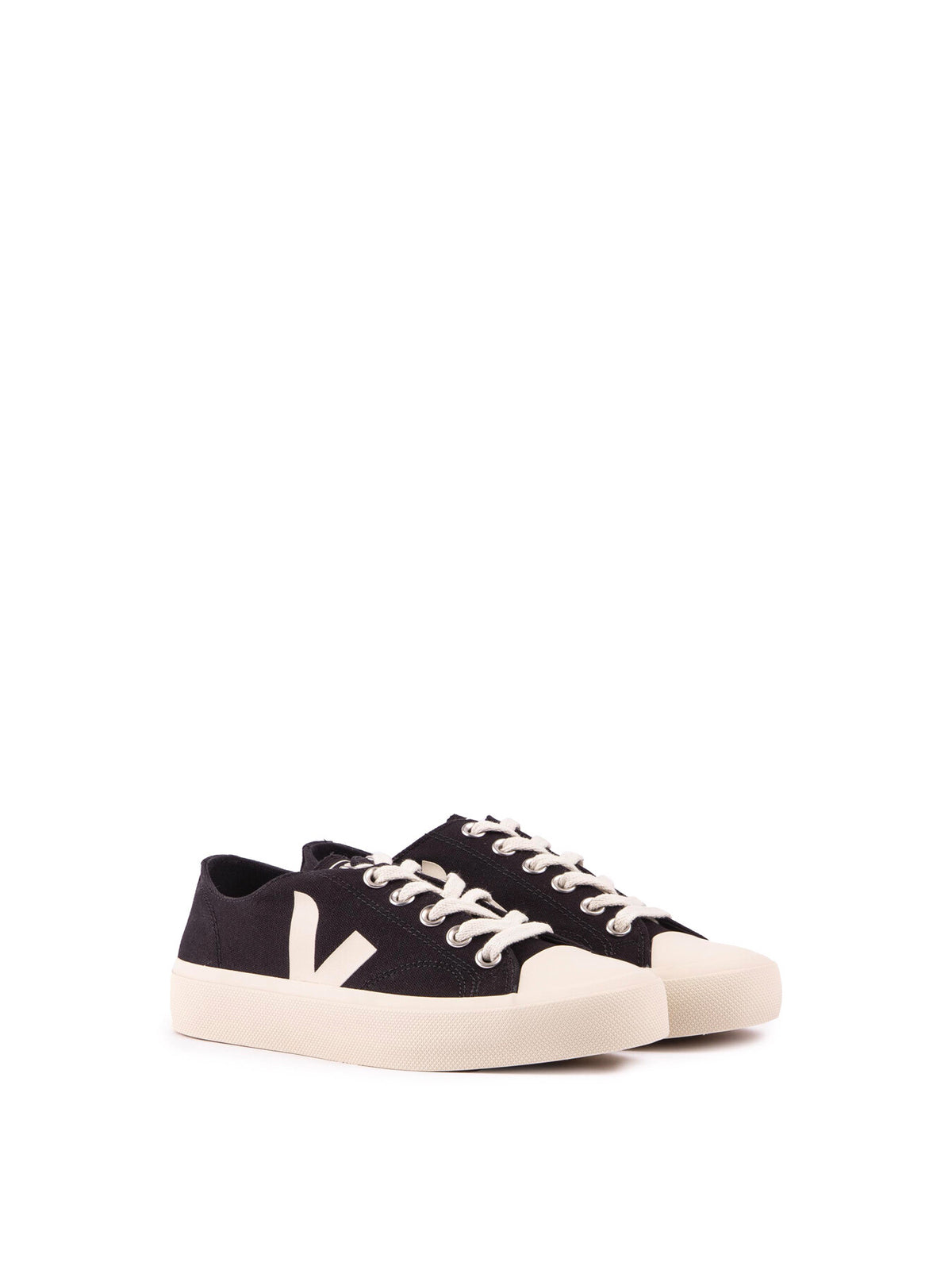 VEJA Wata Ii Low Trainers