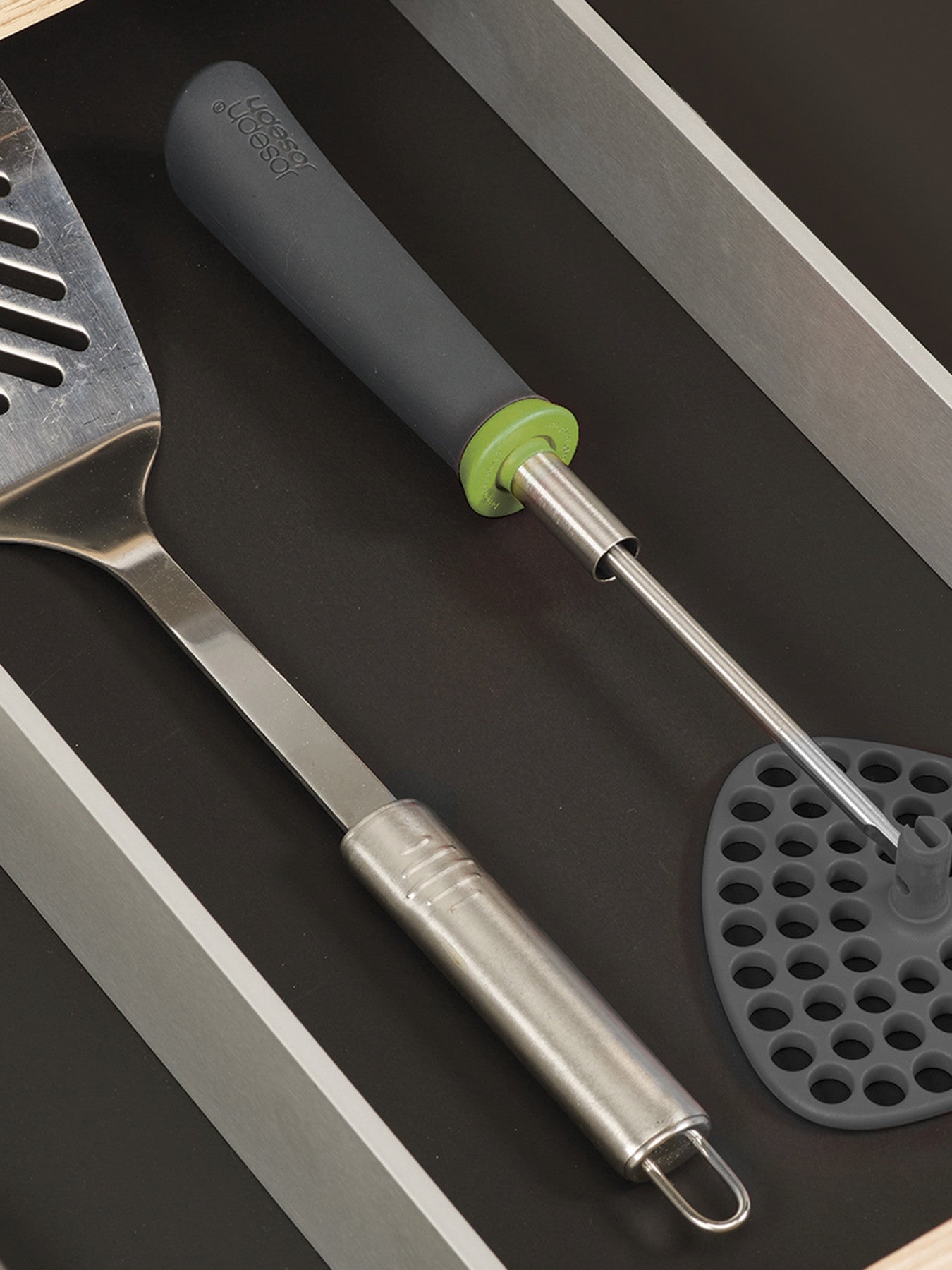 Delta Folding Masher