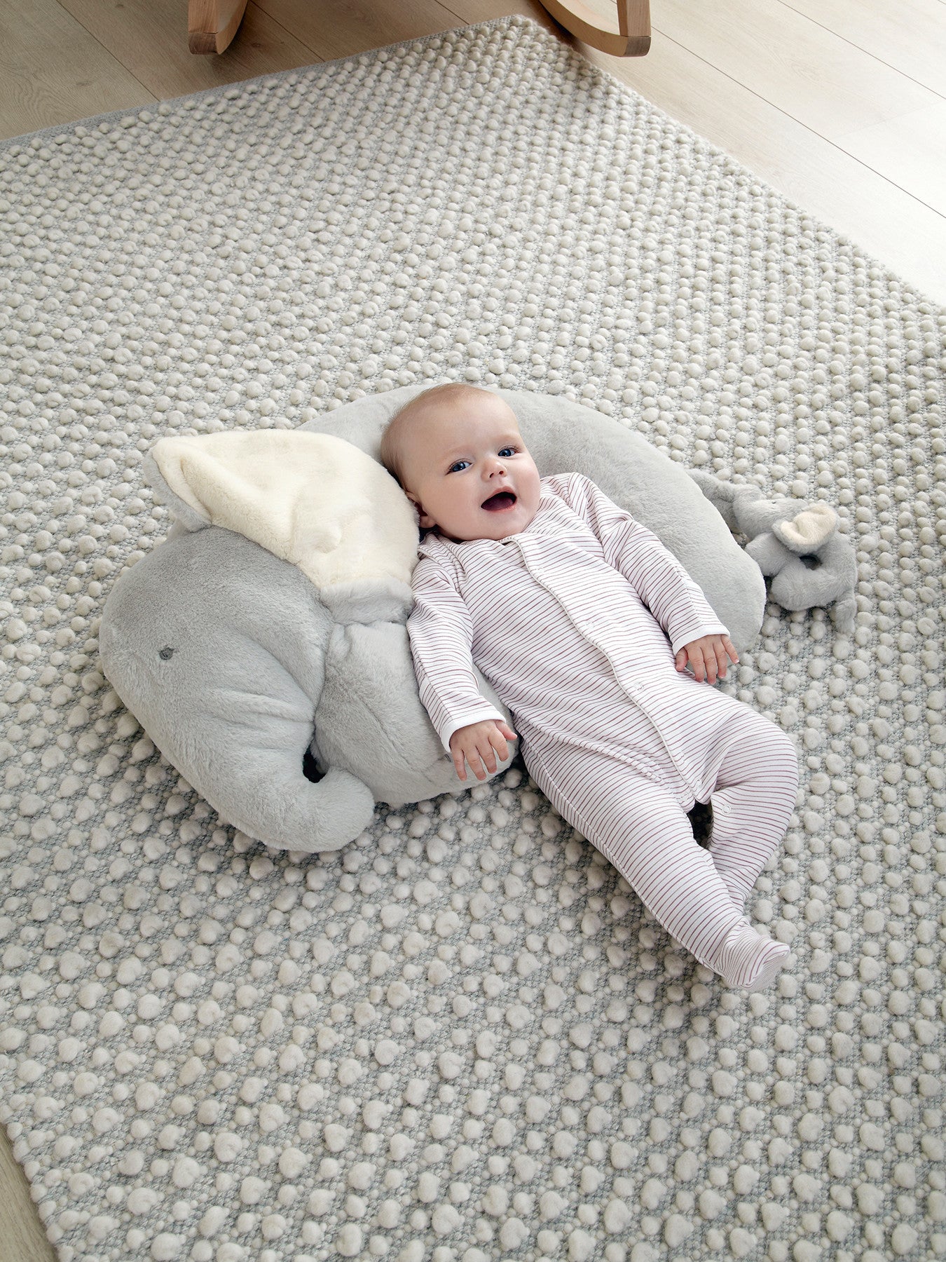 Tummy Time Snugglerug Elephant
