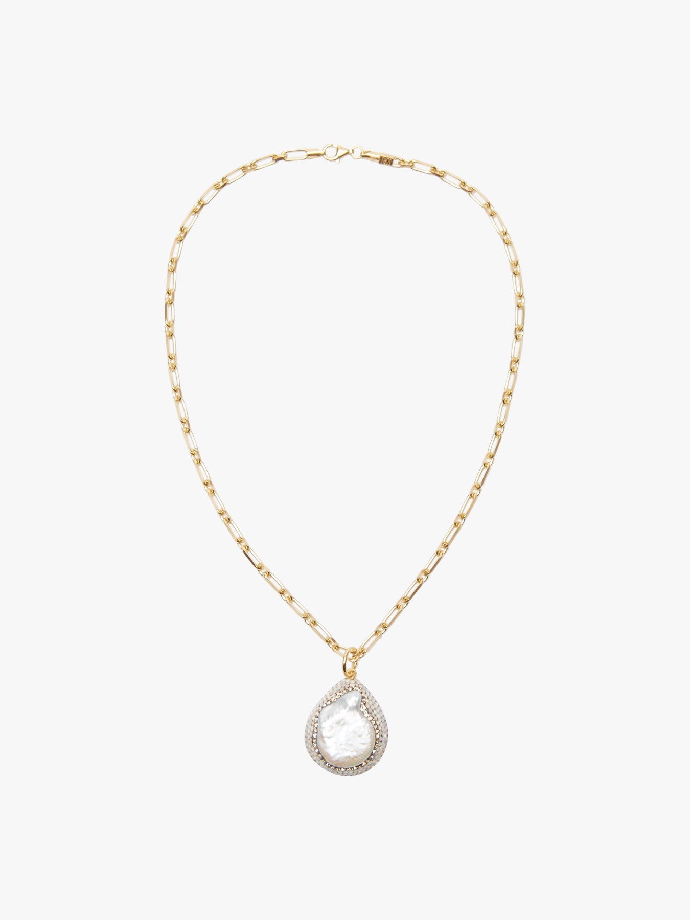 Barqoue Pearl Necklace