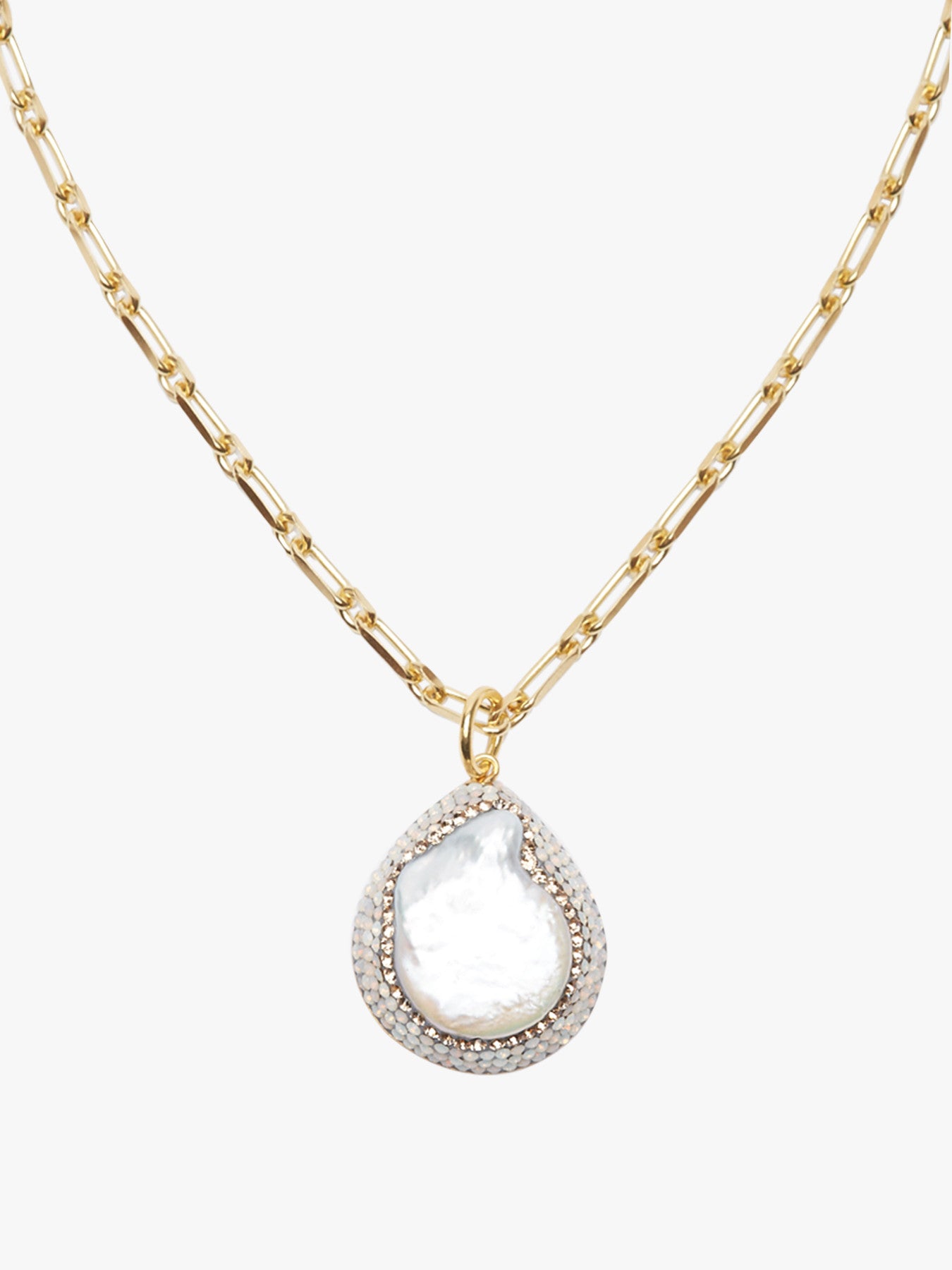Barqoue Pearl Necklace