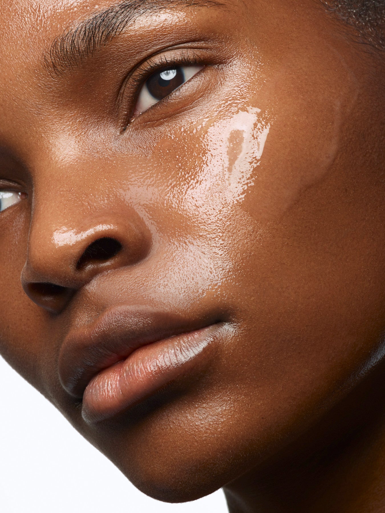 Pure Shots Hydra Bounce Essence-In-Lotion