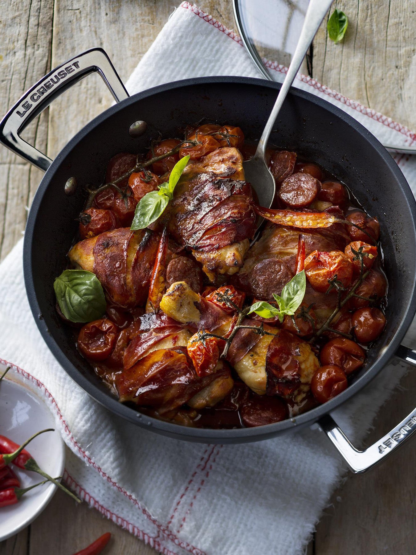 Toughened Non Stick Shallow Casserole 26cm