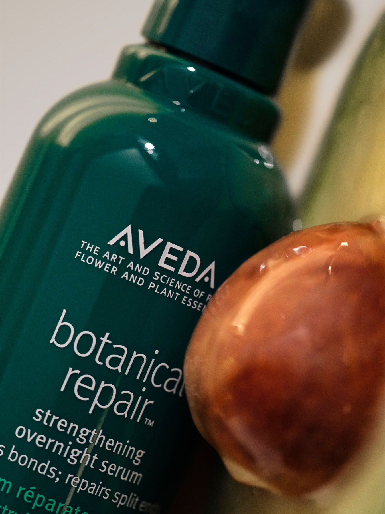 Botanical Repair™ Strengthening Overnight Serum