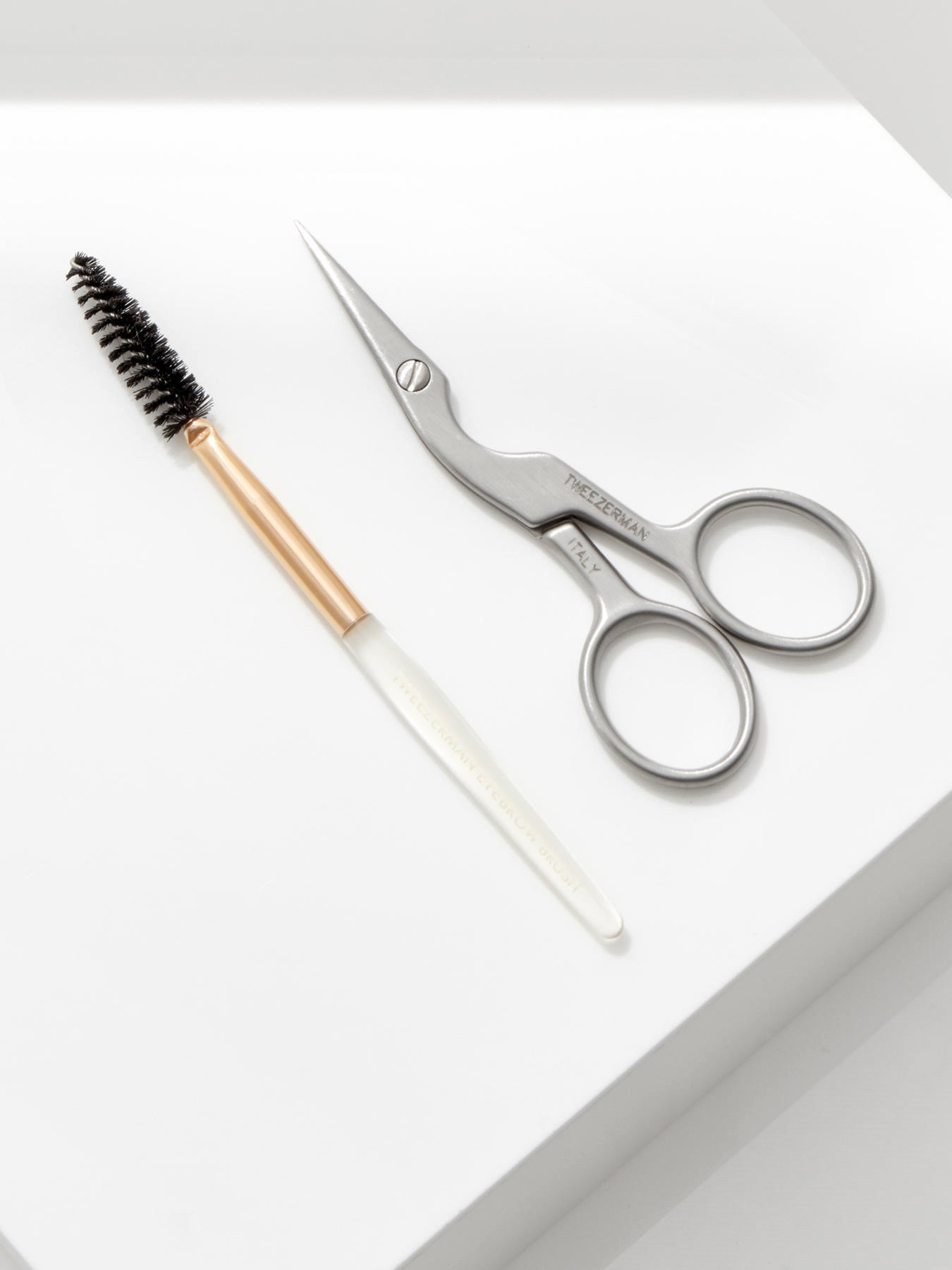 Brow Shaping Scissors Brush