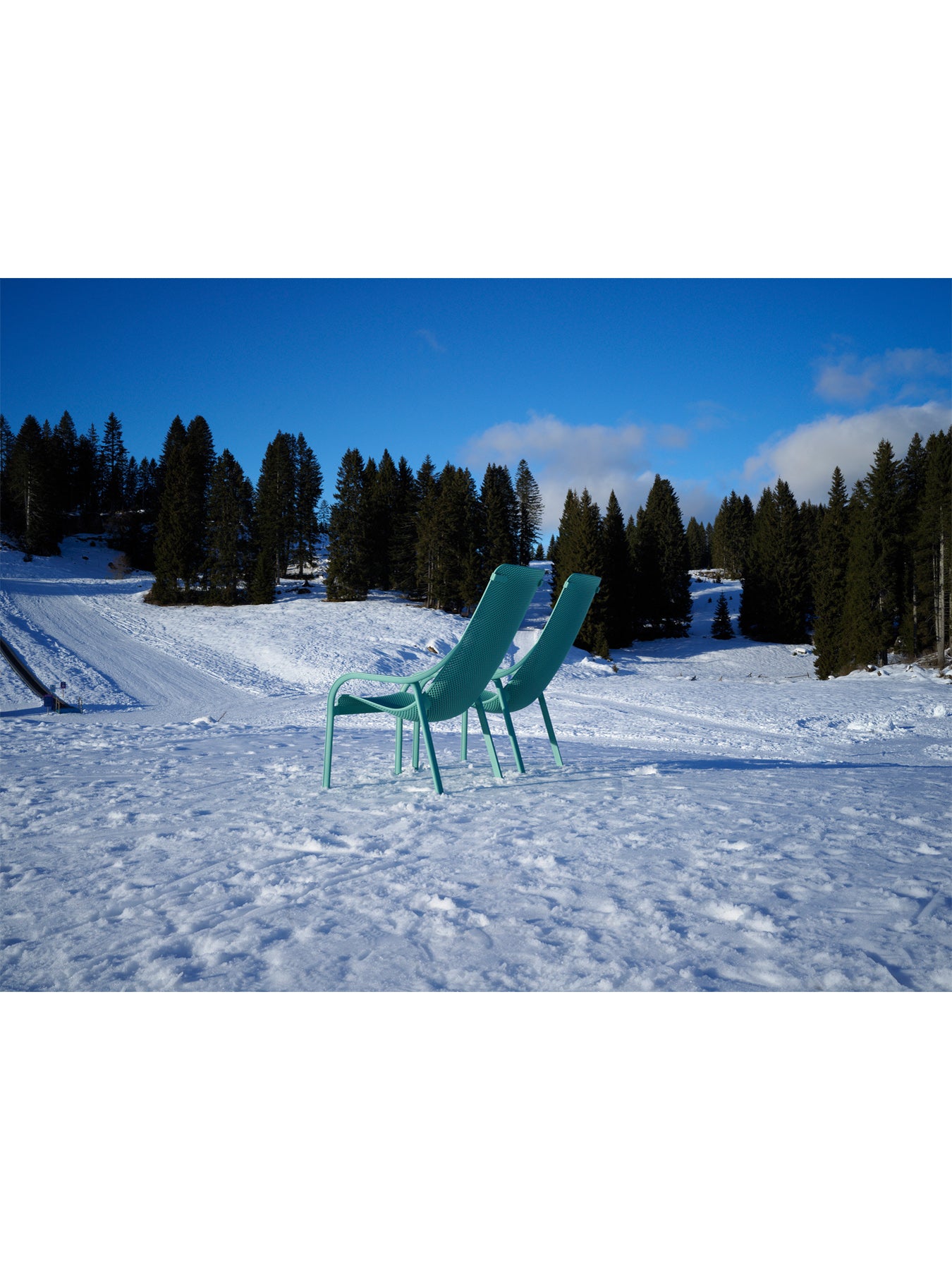 Net Lounge Set with 2 Chairs & Spritz Table