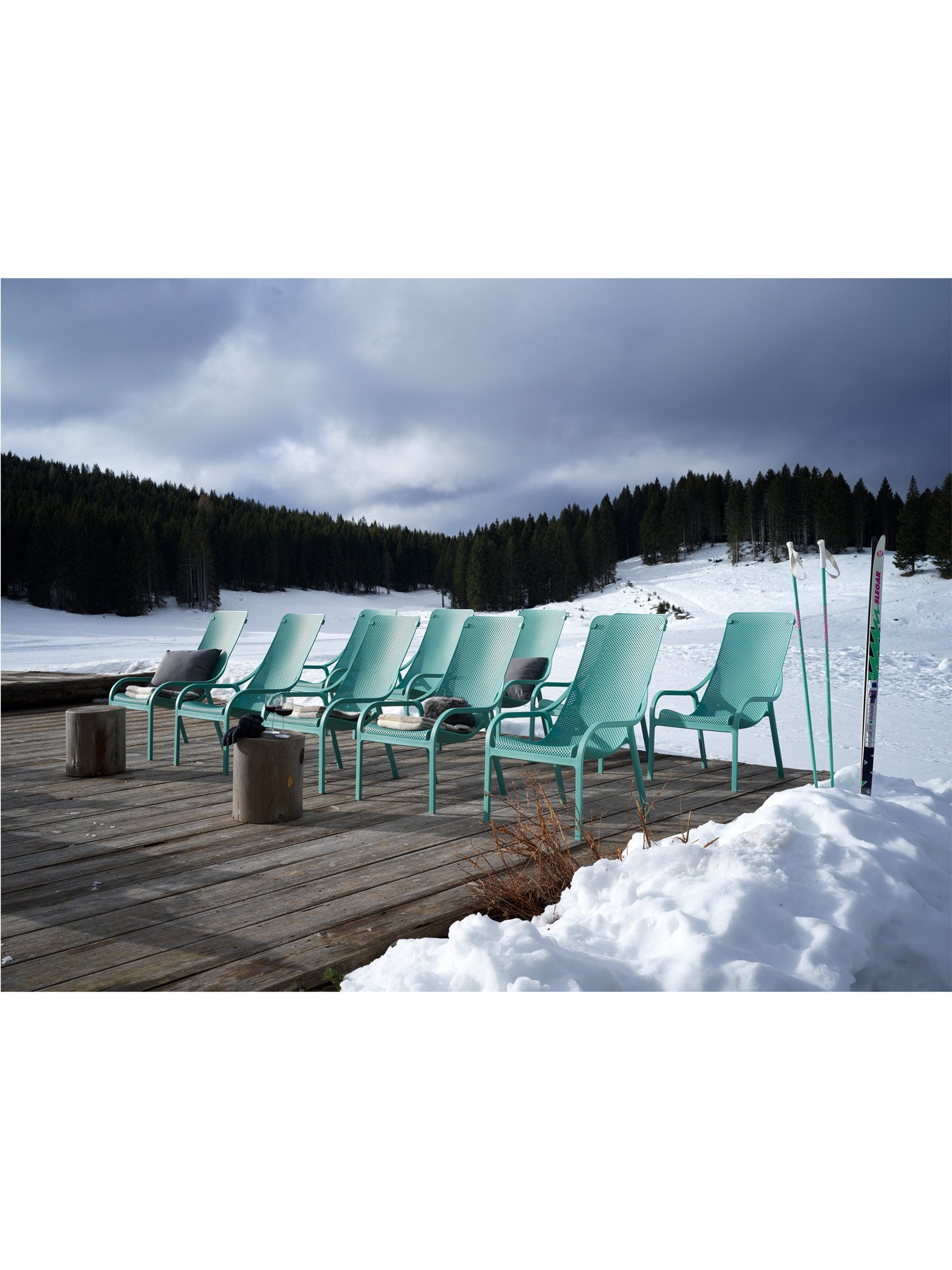 Net Lounge Set with 2 Chairs & Spritz Table