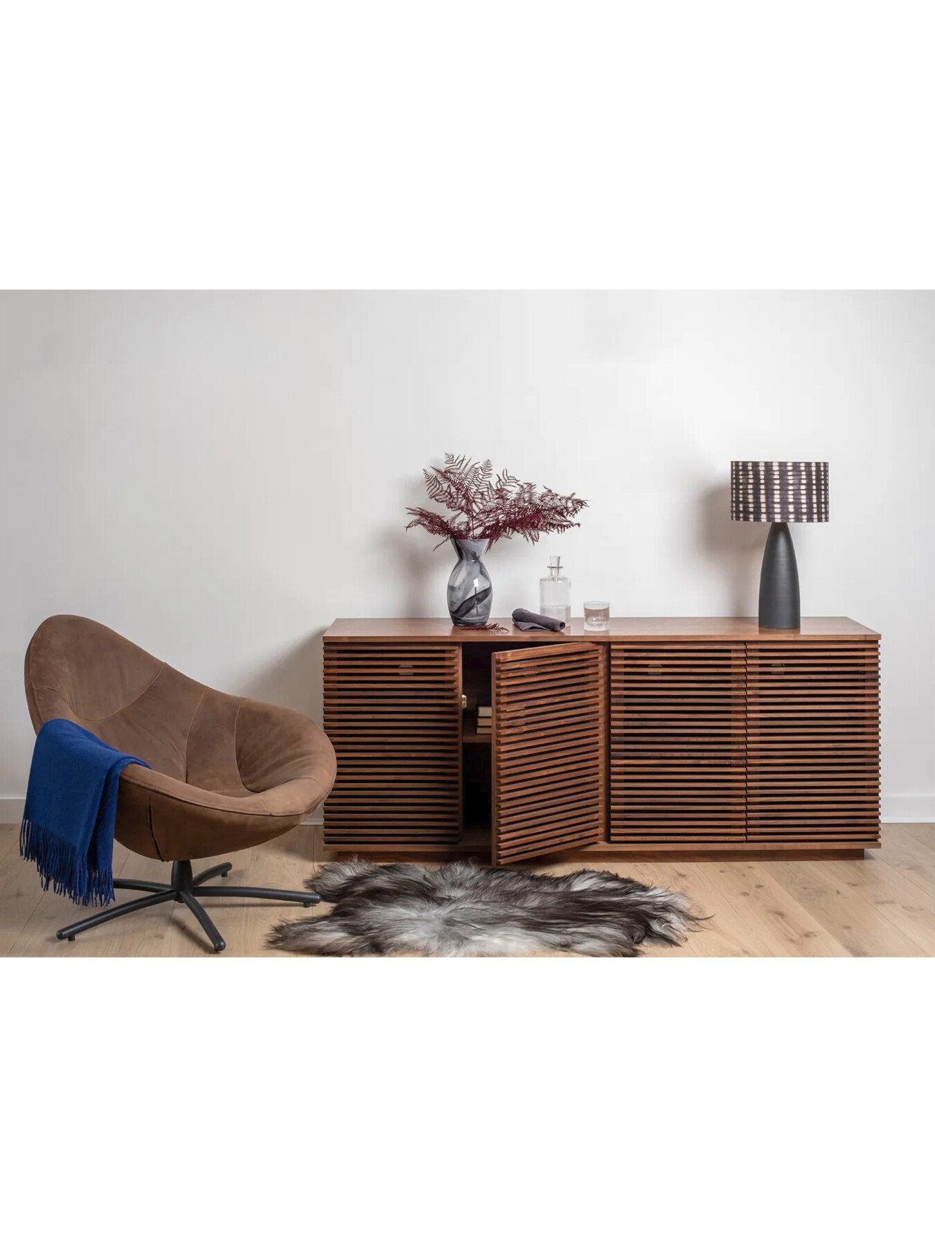 Verona Sideboard Large Walnut