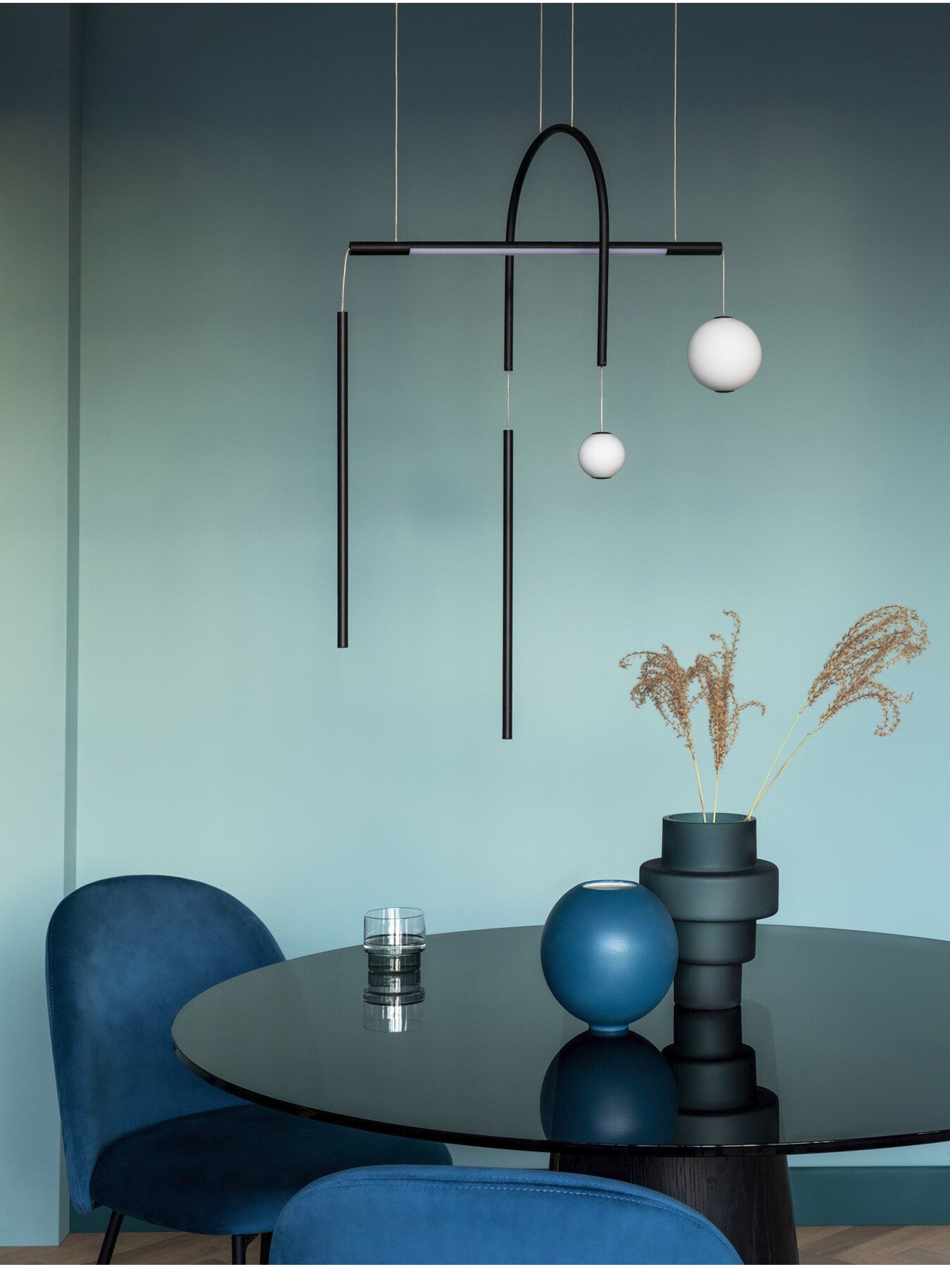 Totem Pedestal Dining Table Glass