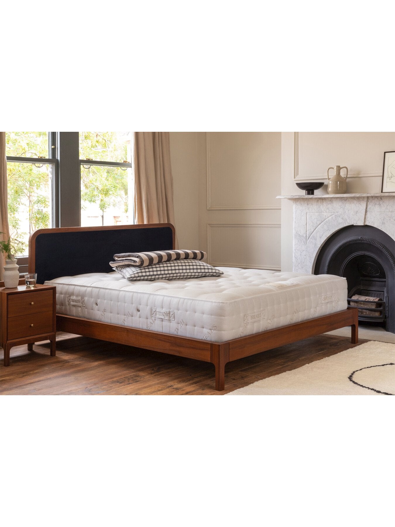Artie King Size Bed