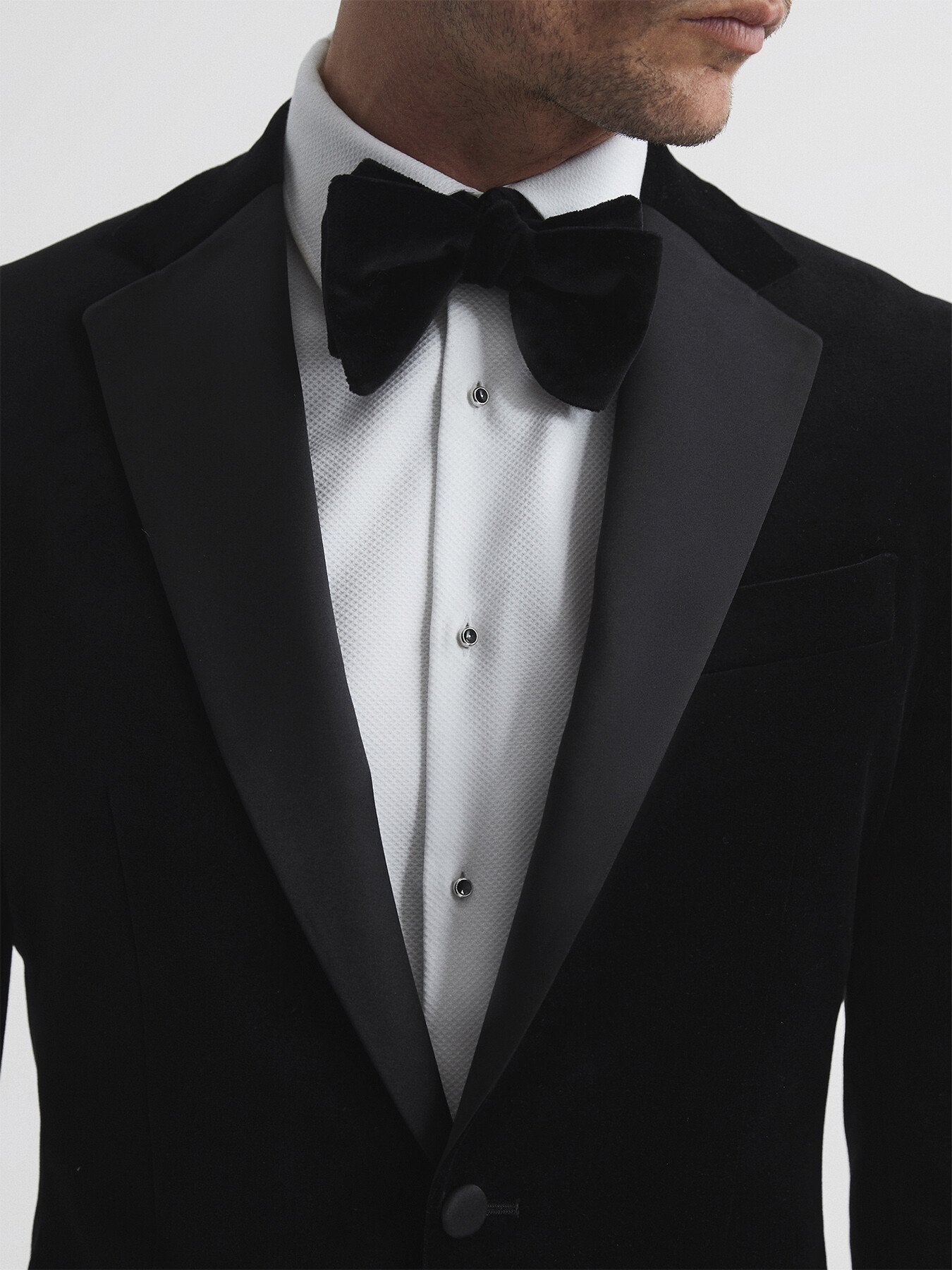 Ace Modern Fit Single Breasted Velvet Blazer