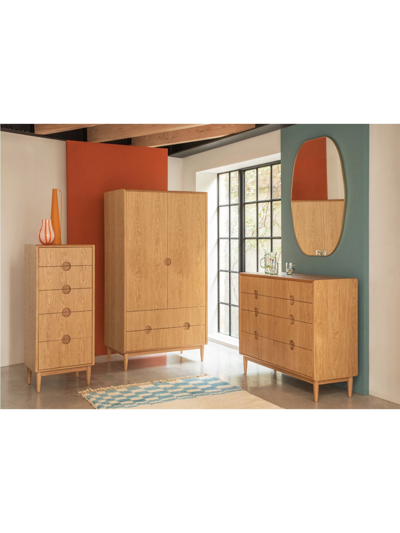 Amira 8 Drawer Wide Chest Oak