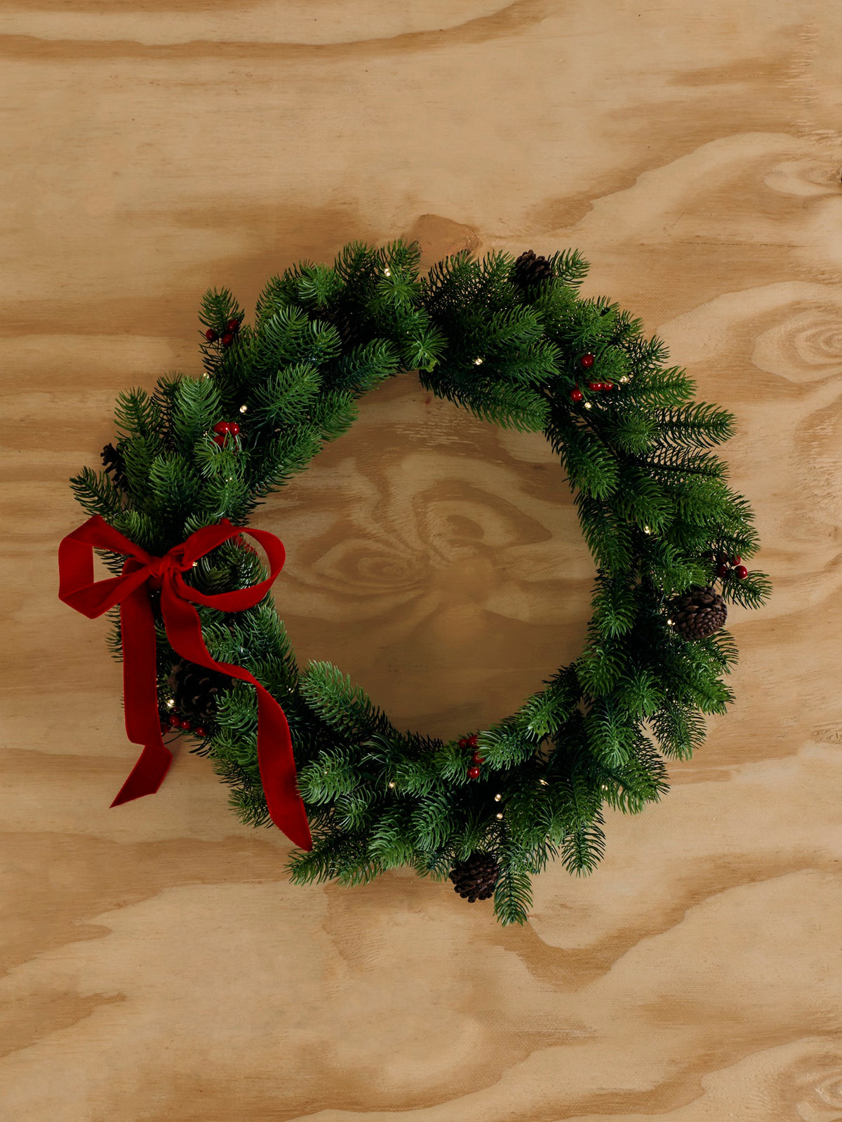 Canaan Pre-Lit LED Christmas Wreath 60cm - Green & Warm White