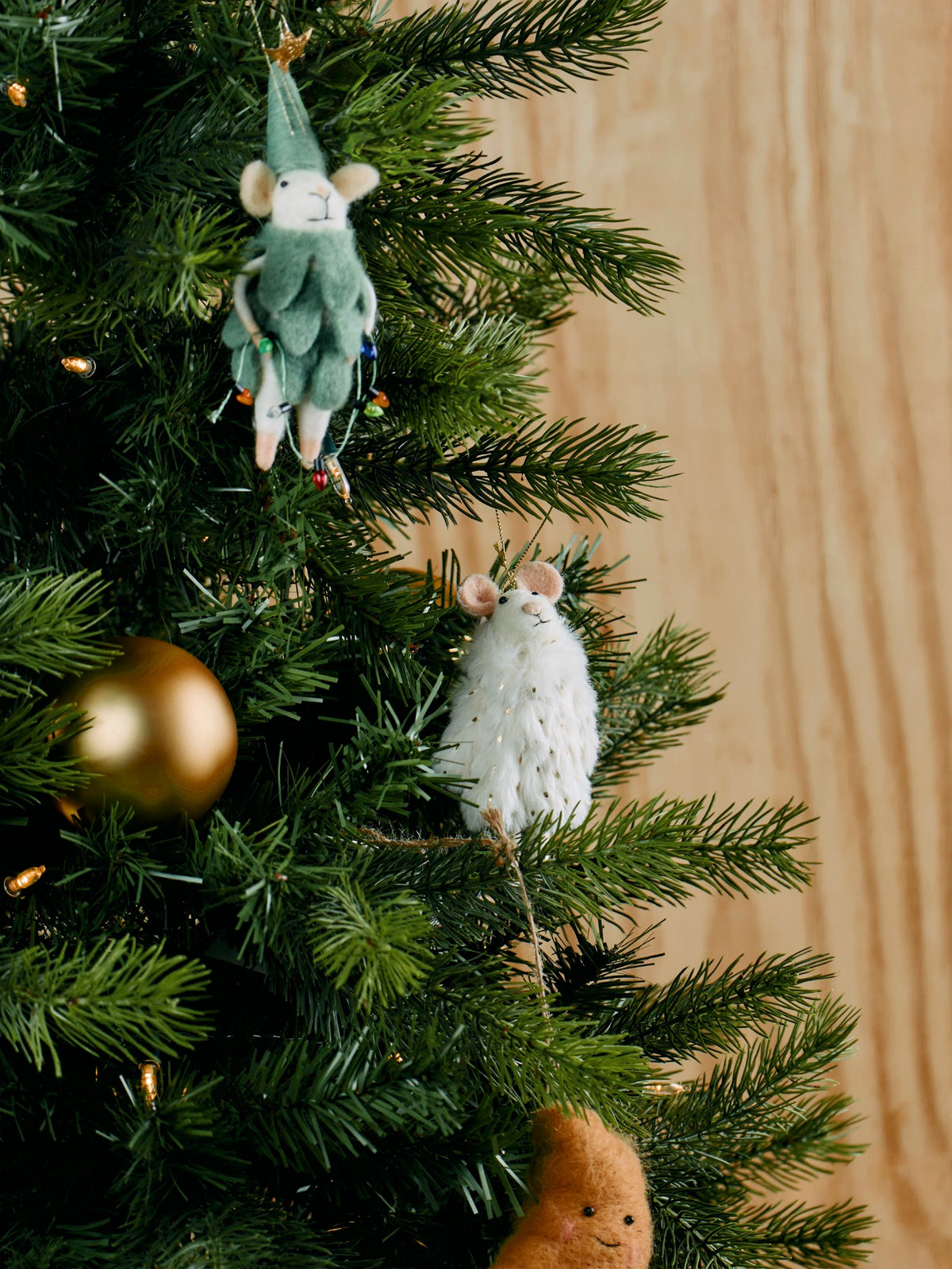 Wool Mouse With White Coat Hanging Decoration - Multi