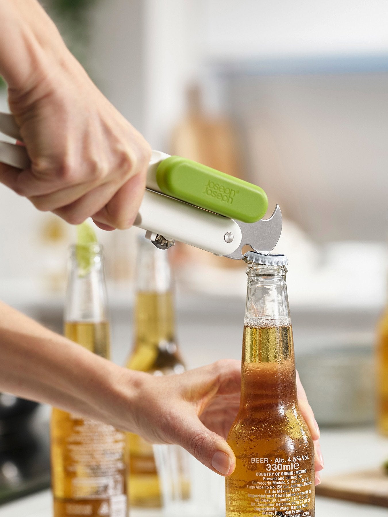 Pivot 3-in-1 Can Opener