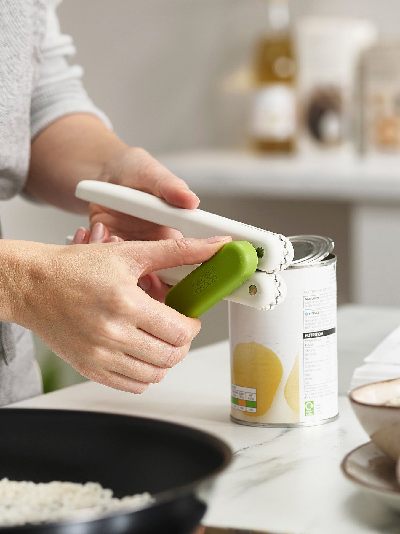 Pivot 3-in-1 Can Opener