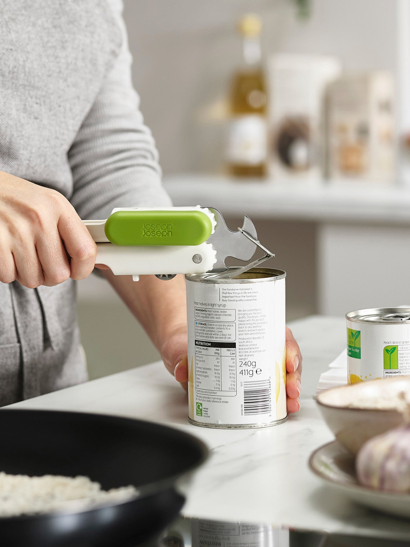 Pivot 3-in-1 Can Opener