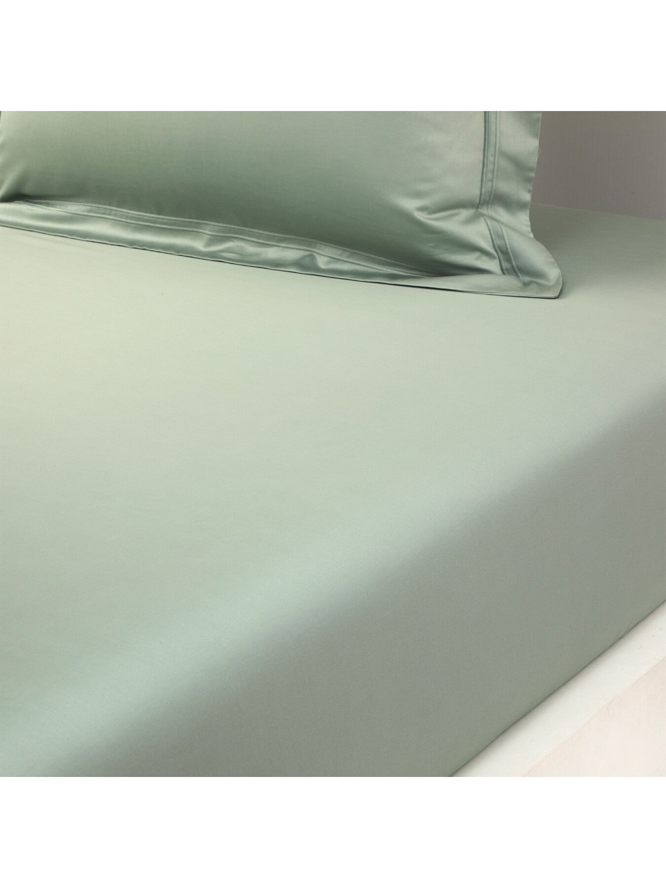 Triomphe Fitted Sheet