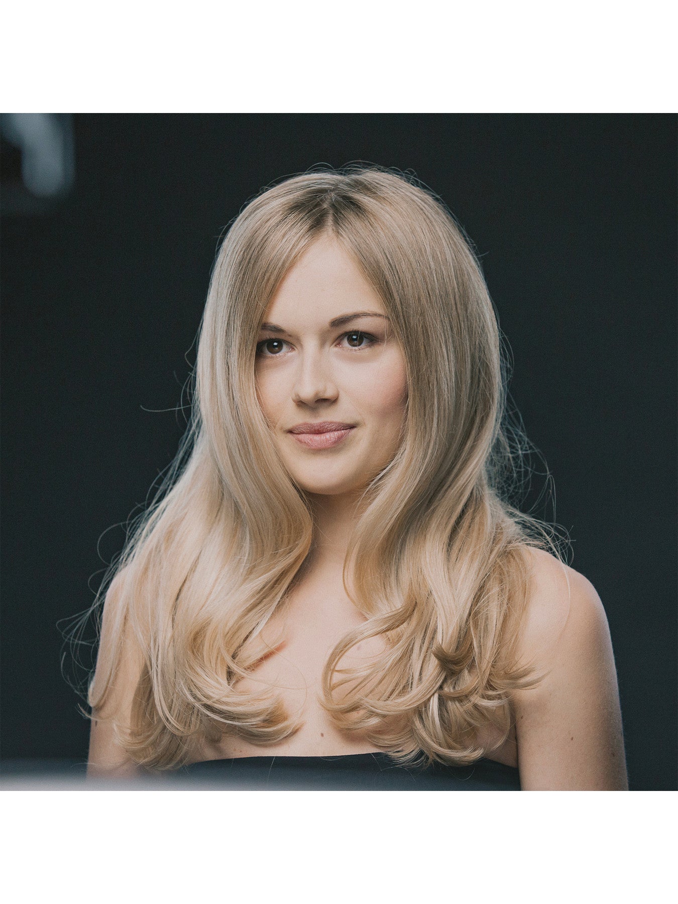 Revitalizing Volumizing Shampoo with Camellia oil