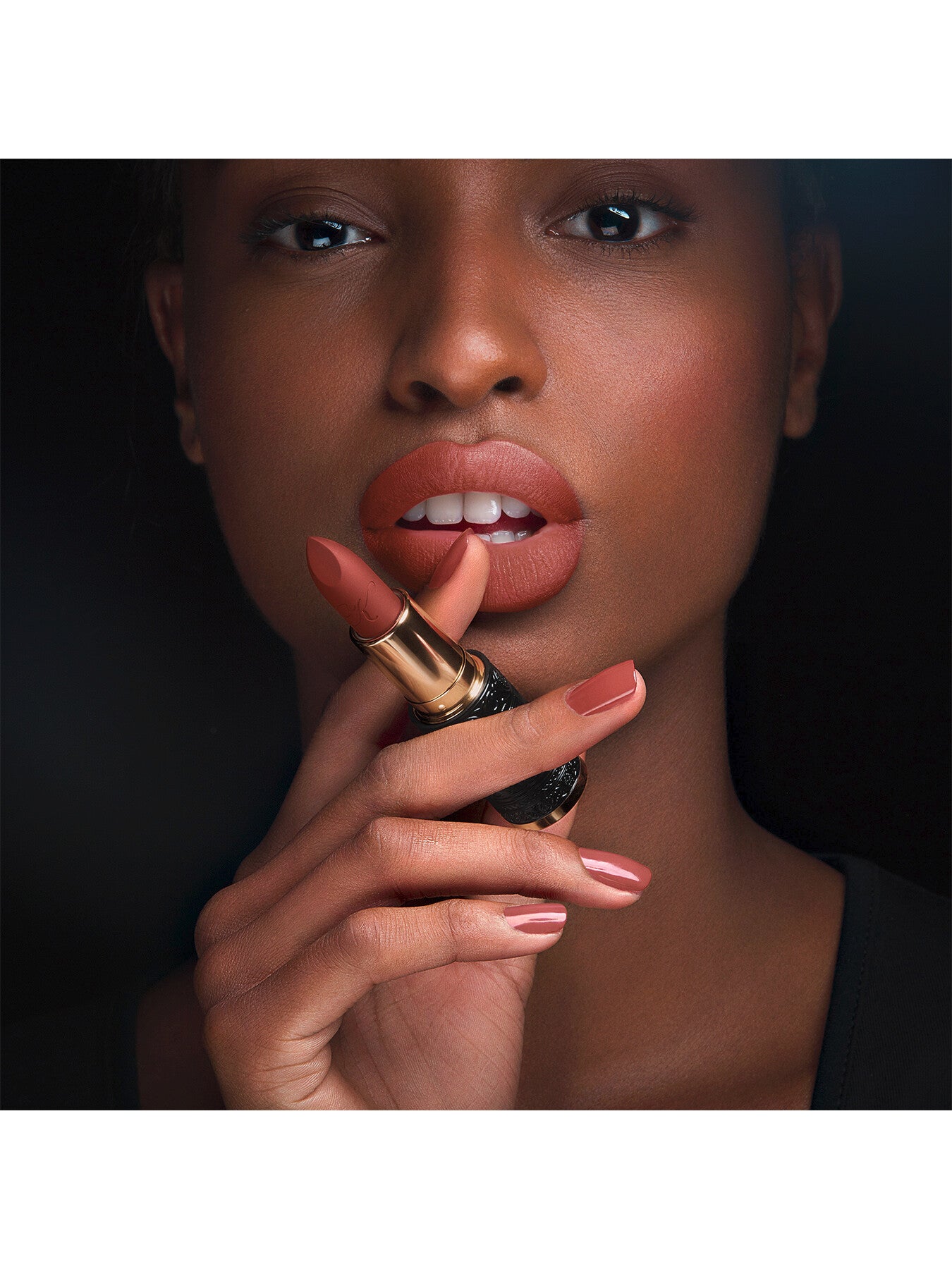 Le Rouge Parfum Matte Lipstick