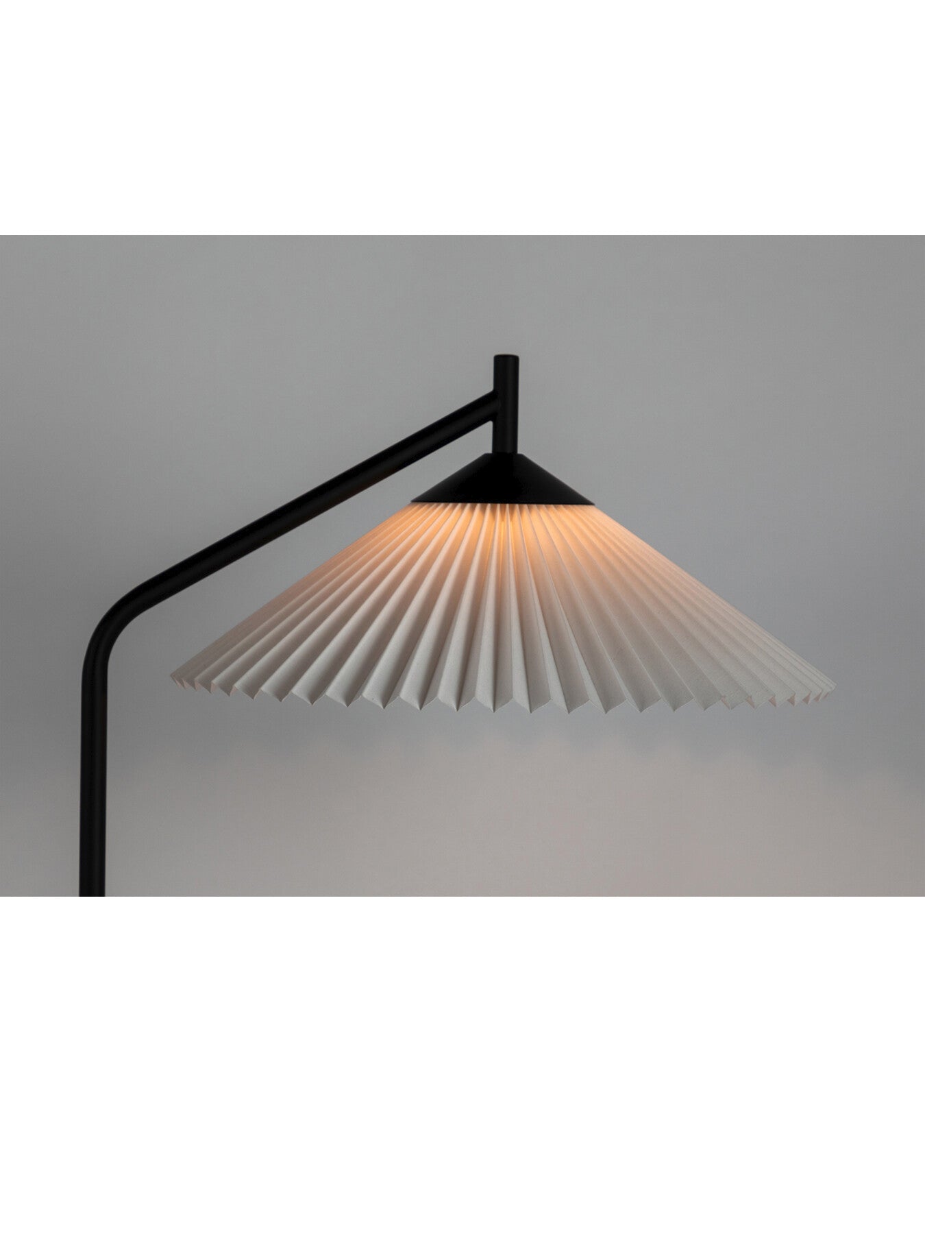 Pleated Floor Lamp Black/White