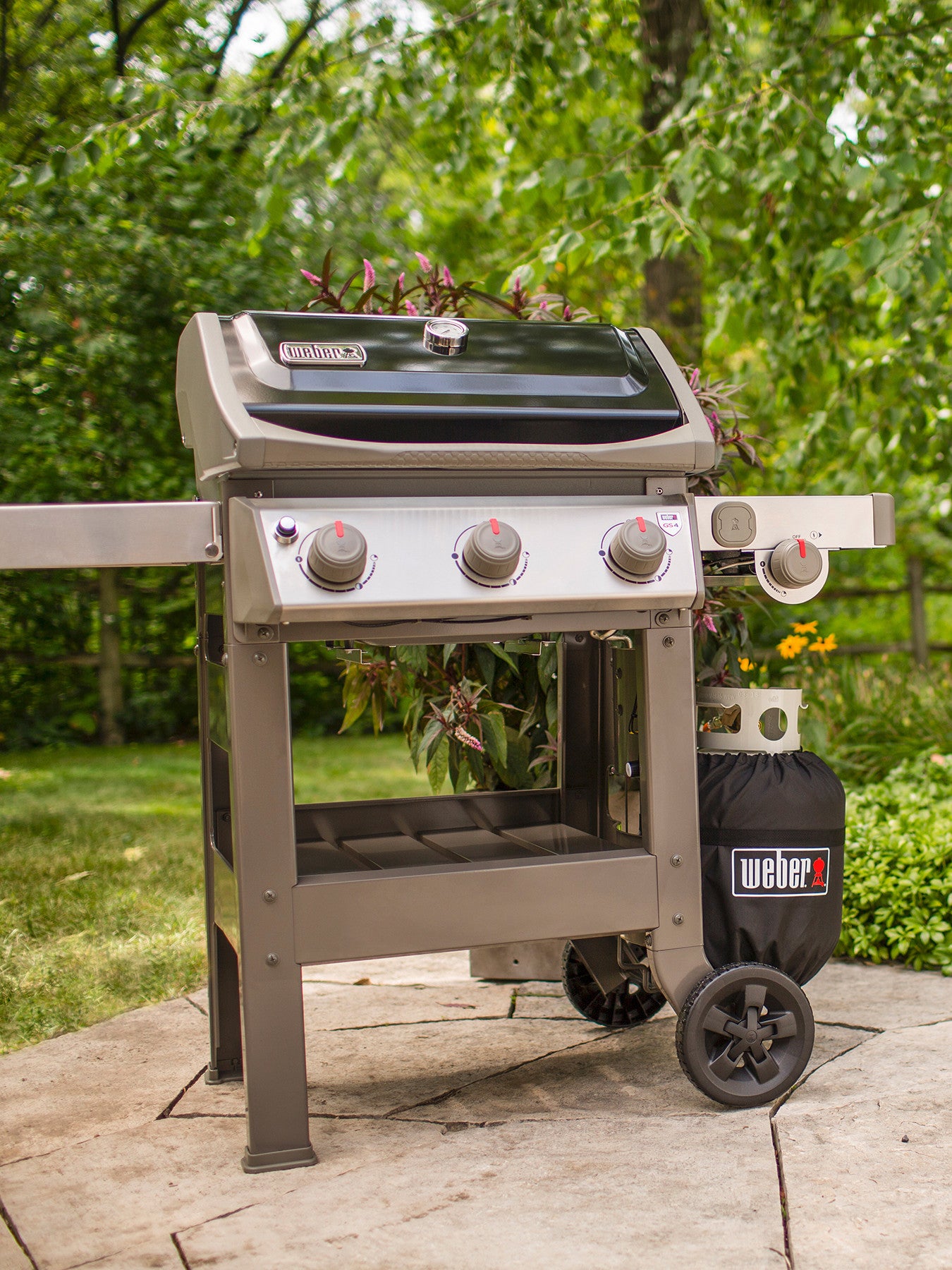 Spirit II E-320 GBS Gas Barbecue