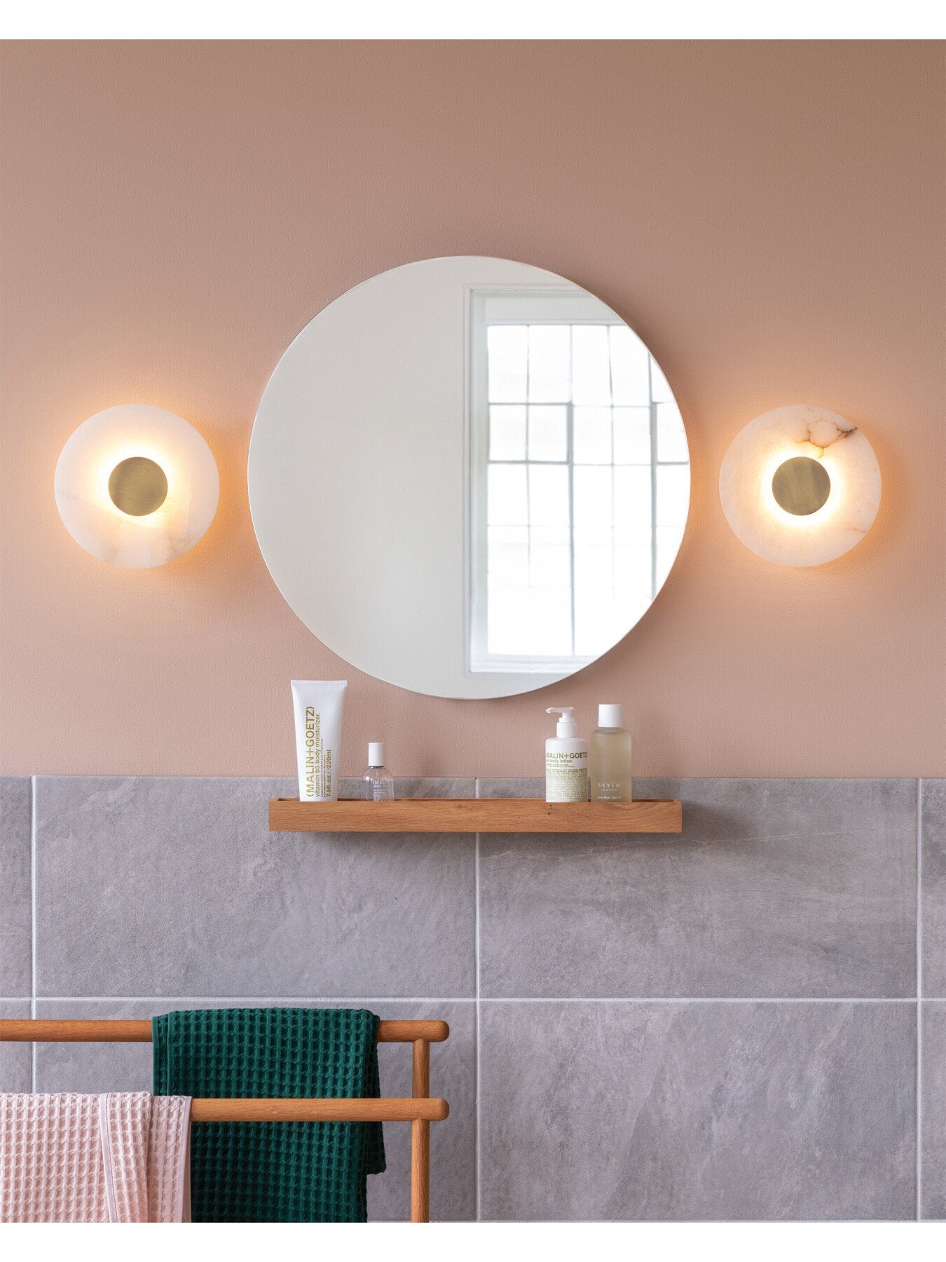 Ebro Alabaster LED Wall Light Round IP44