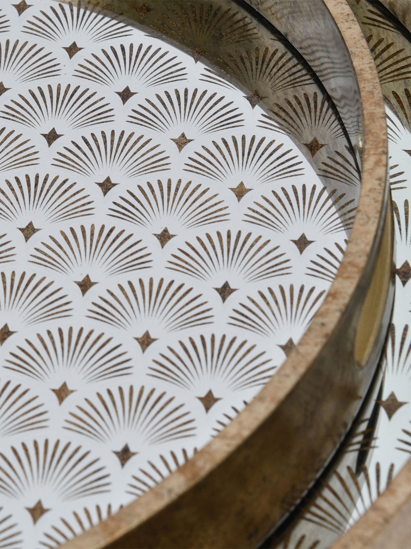 Golden Scallop Set of 2 Trays