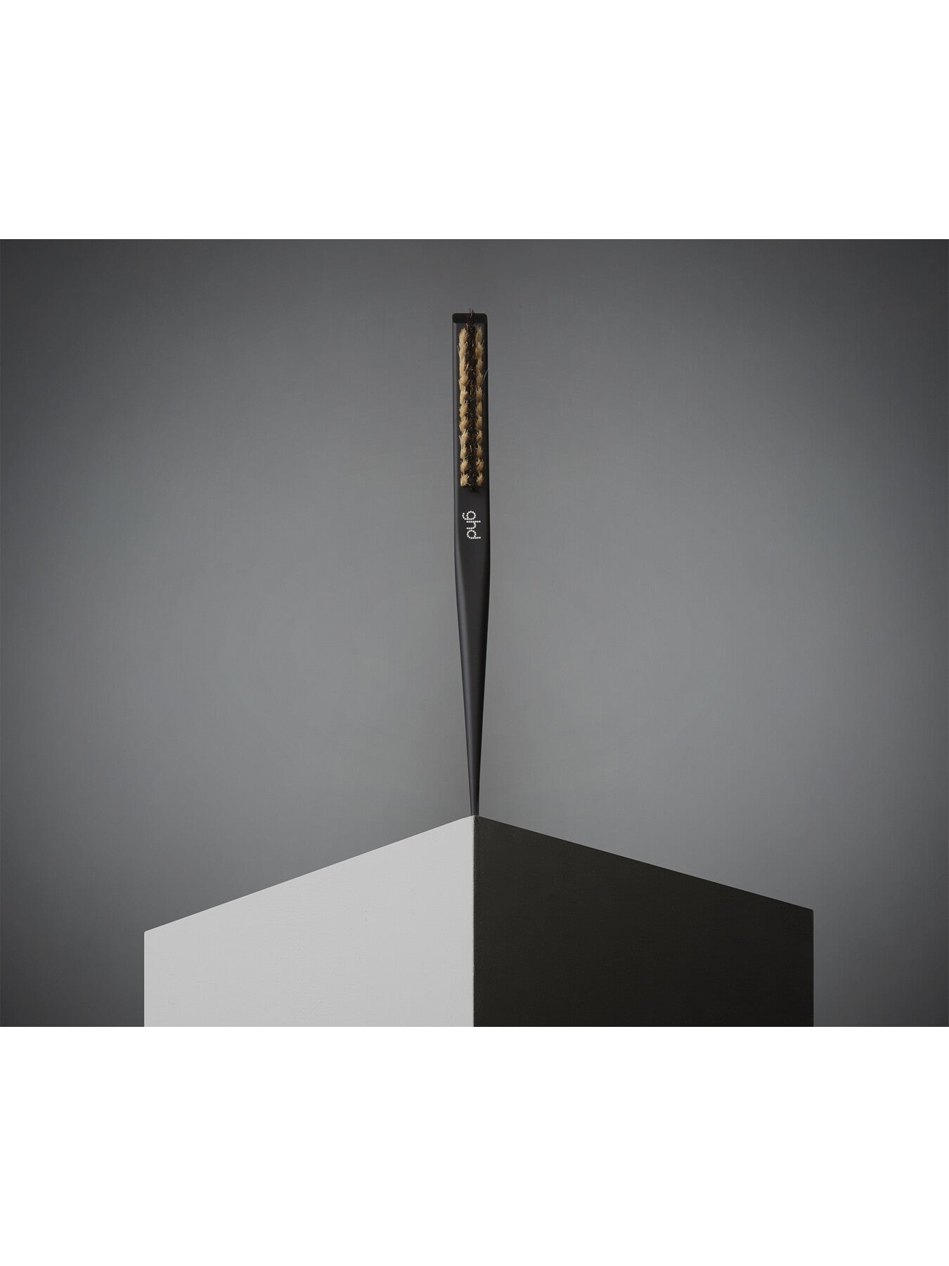 The Final Touch - Narrow Dressing Hair Brush