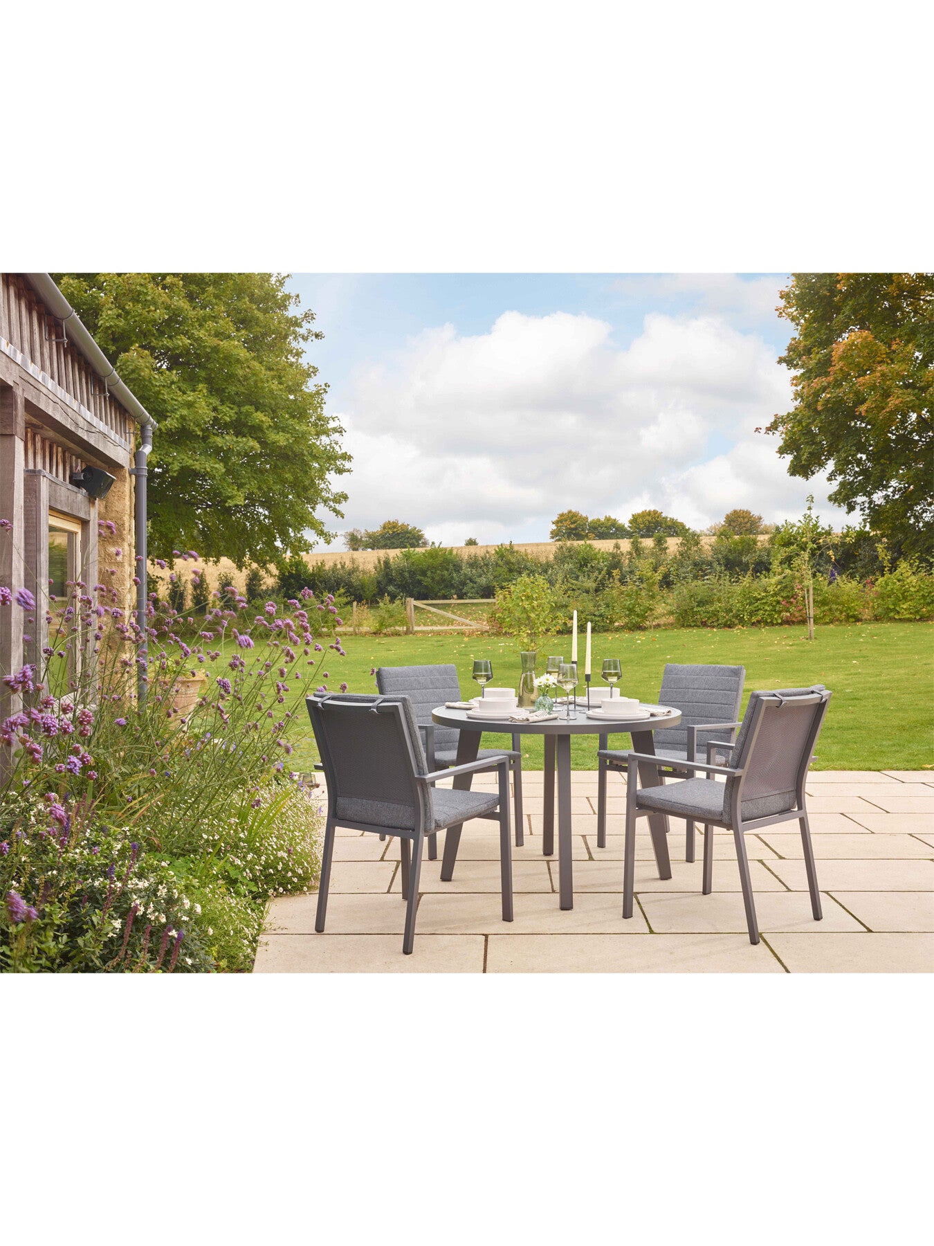 Amsterdam 4 Seat Dining Set with Round Dining Table, 4