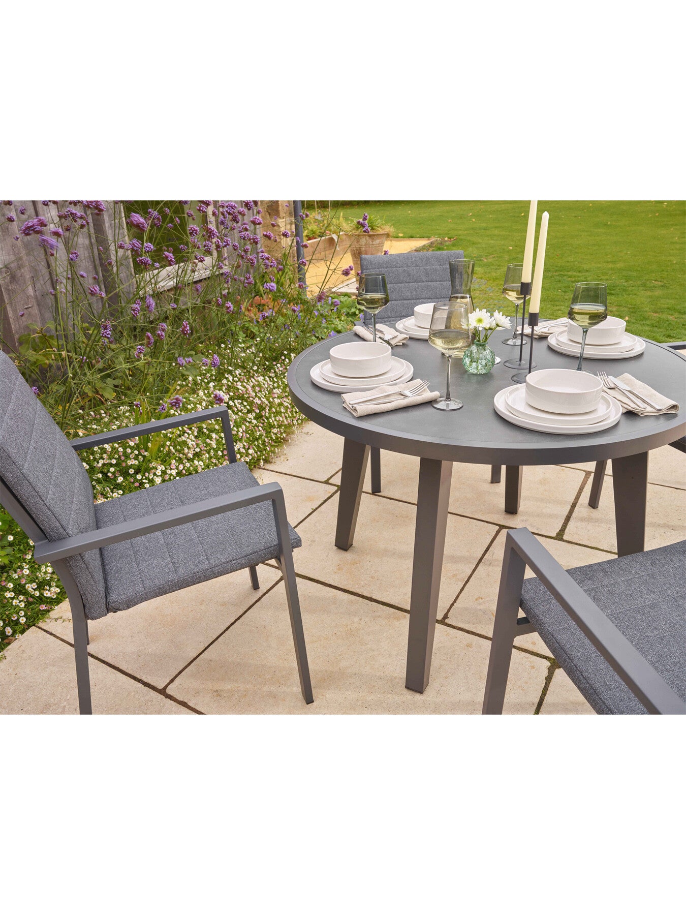 Amsterdam 4 Seat Dining Set with Round Dining Table, 4