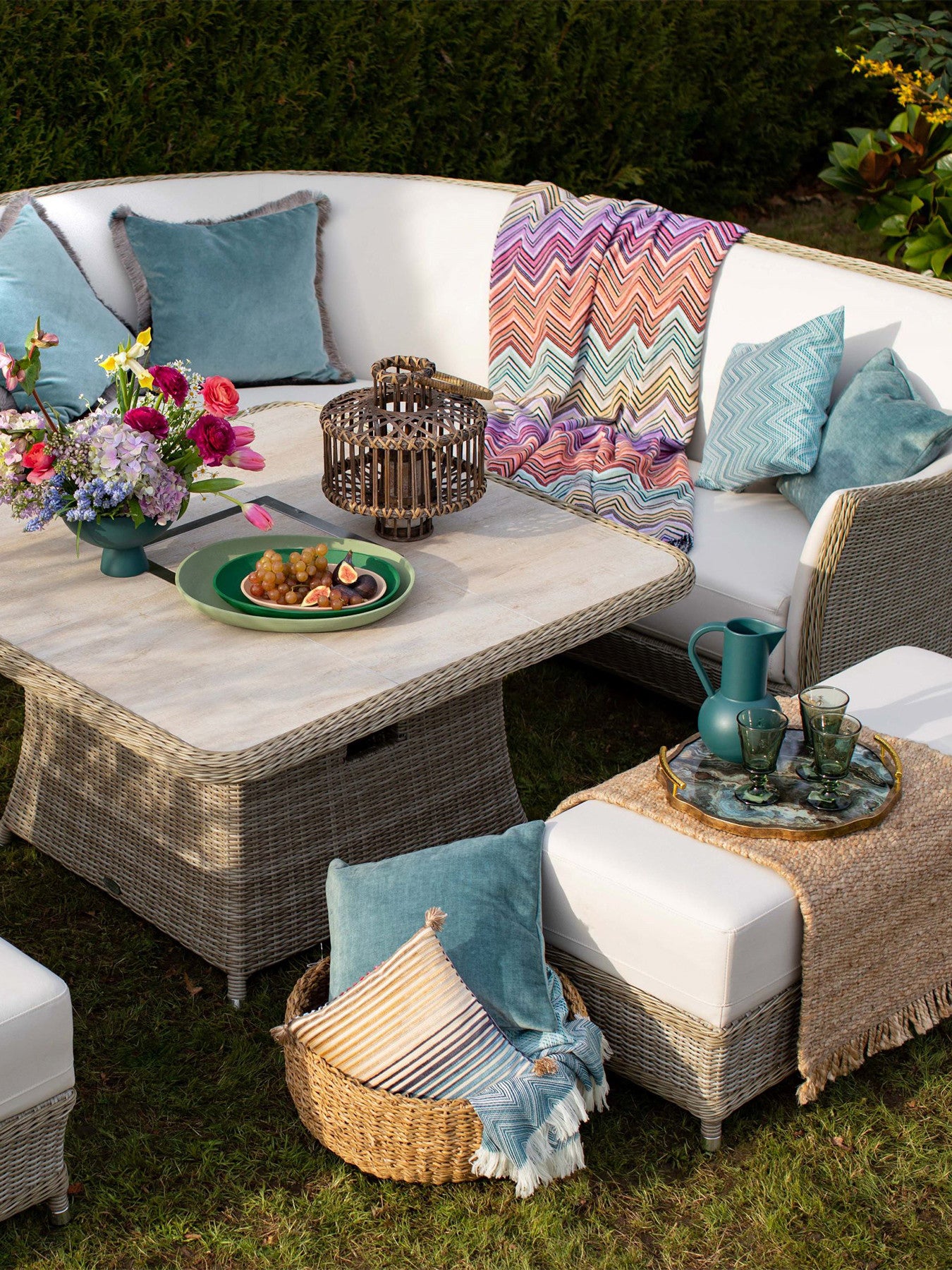 Monte Carlo Modular Sofa with Square Firepit Casual Dining