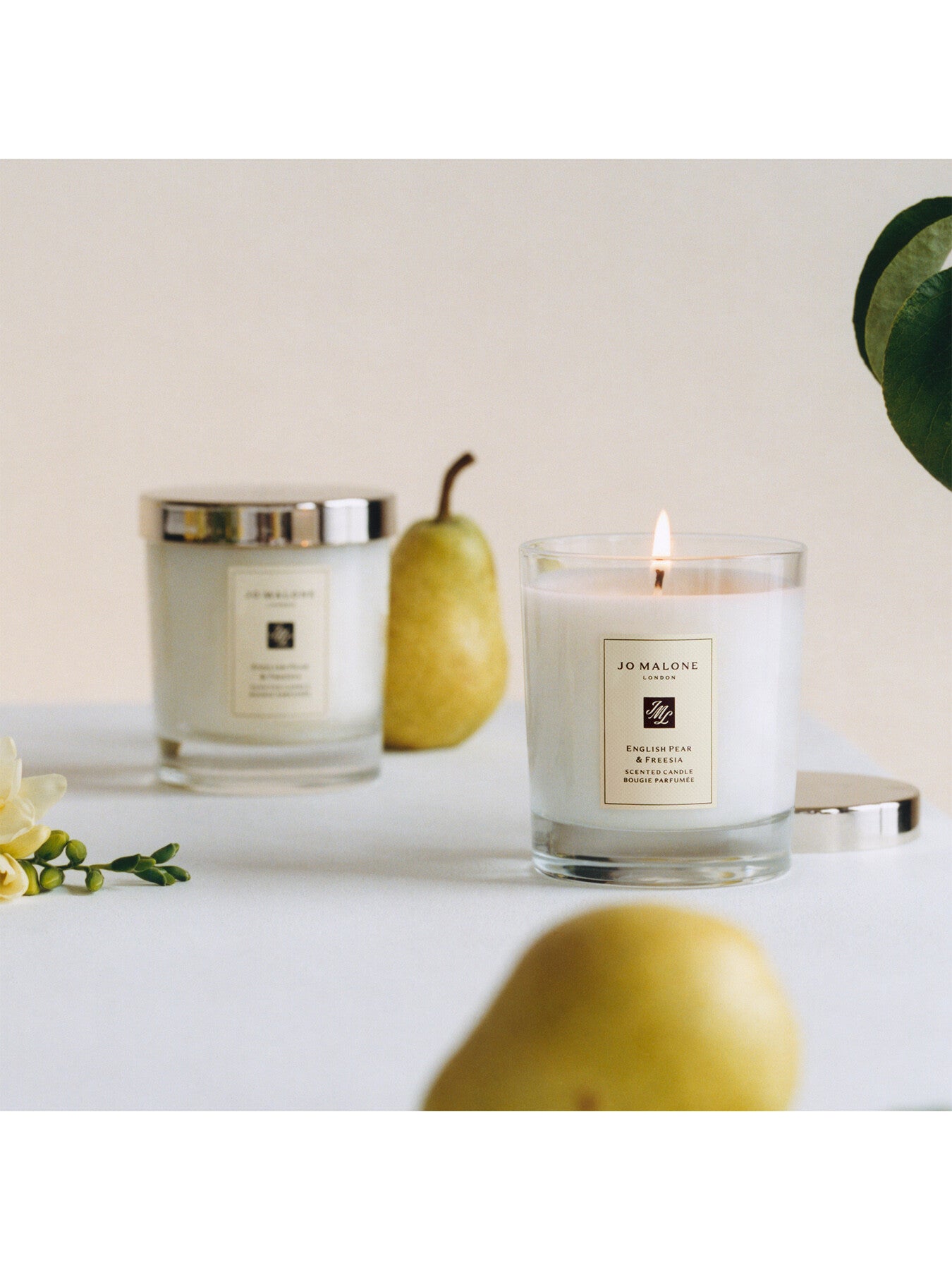 English Pear and Freesia Home Candle 200g