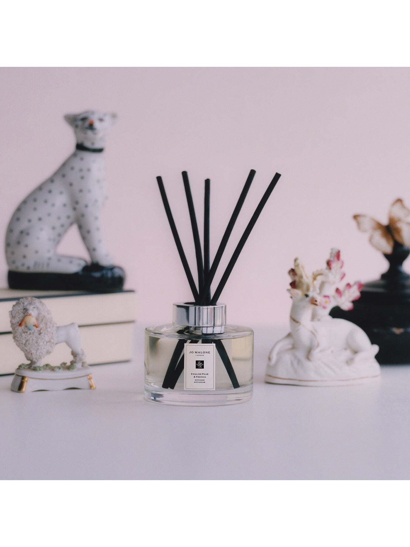 English Pear and Freesia Scent Surround™ Diffuser 165ml